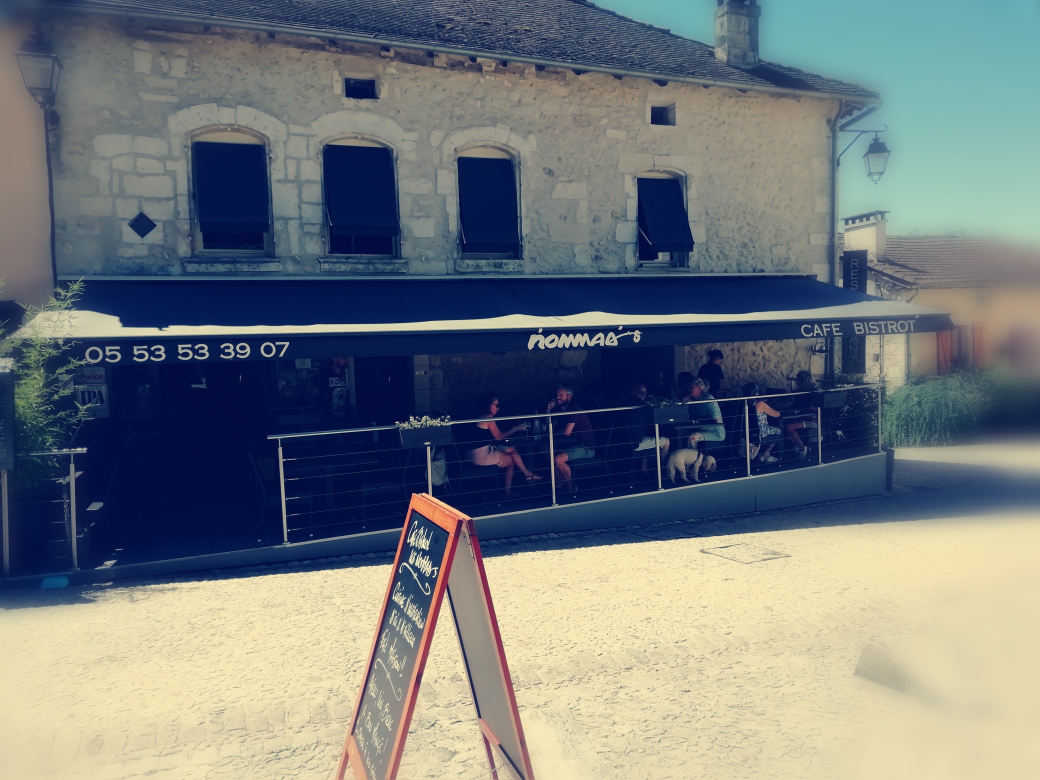 Nommad's - Bistro à Bourdeilles