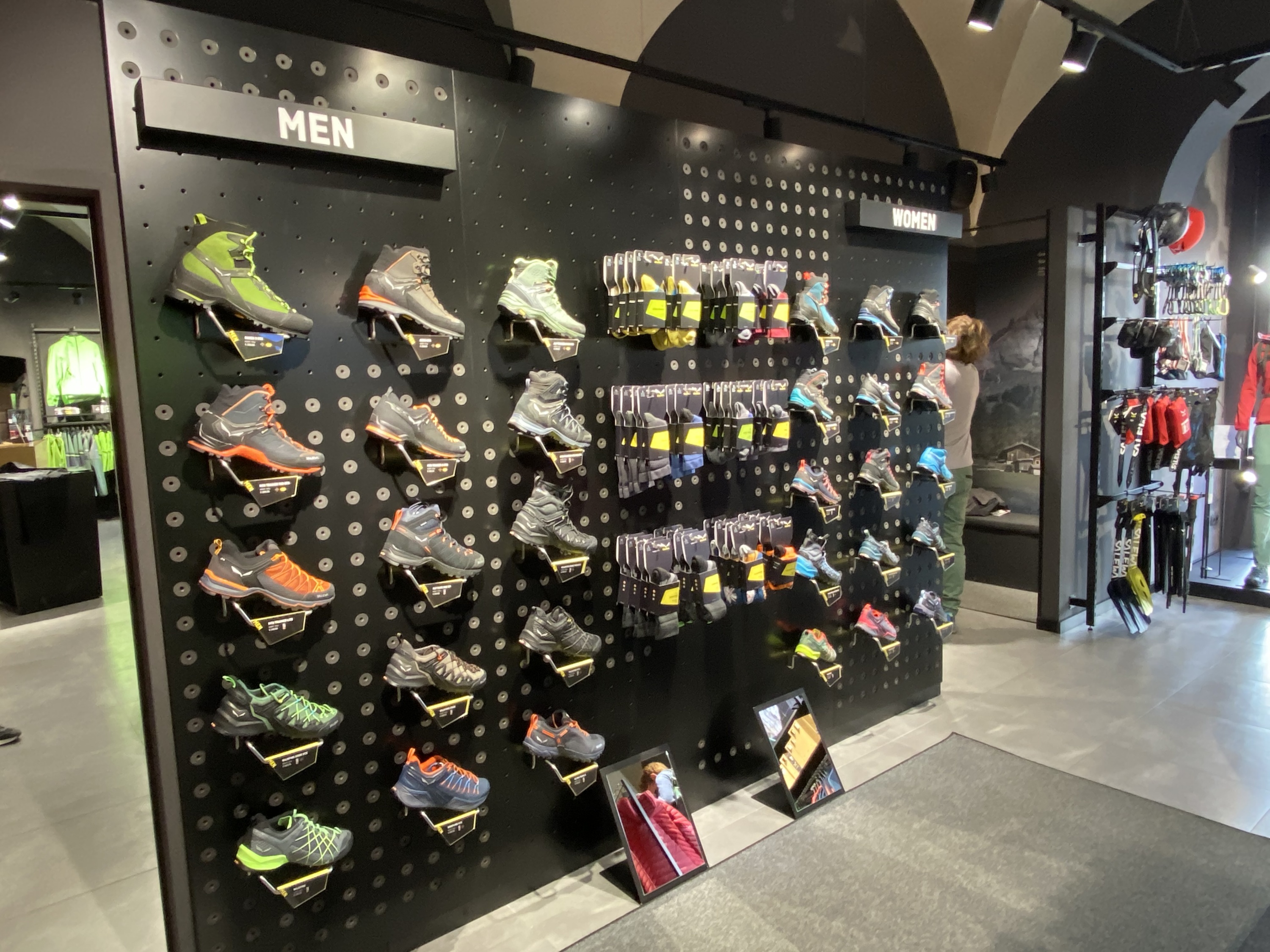 Foto 3 di Salewa Store Graz