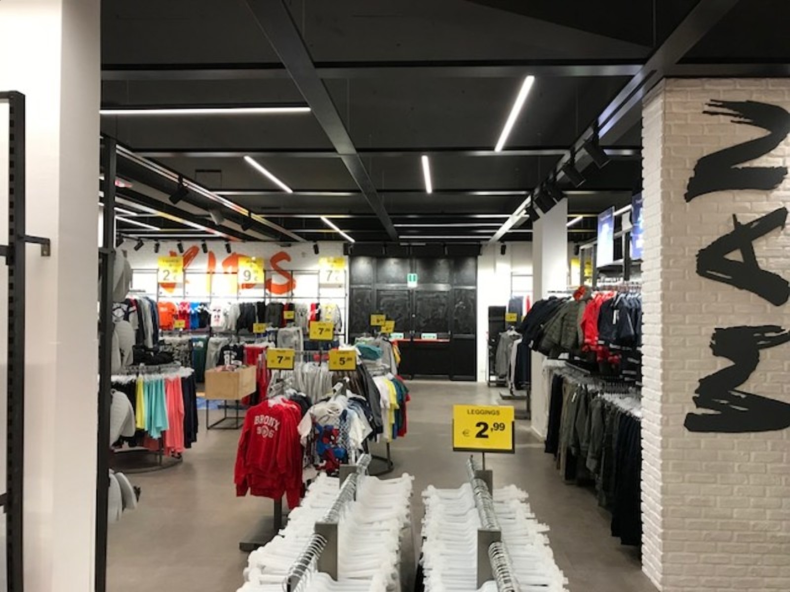 Photo 41 de Terranova Outlet