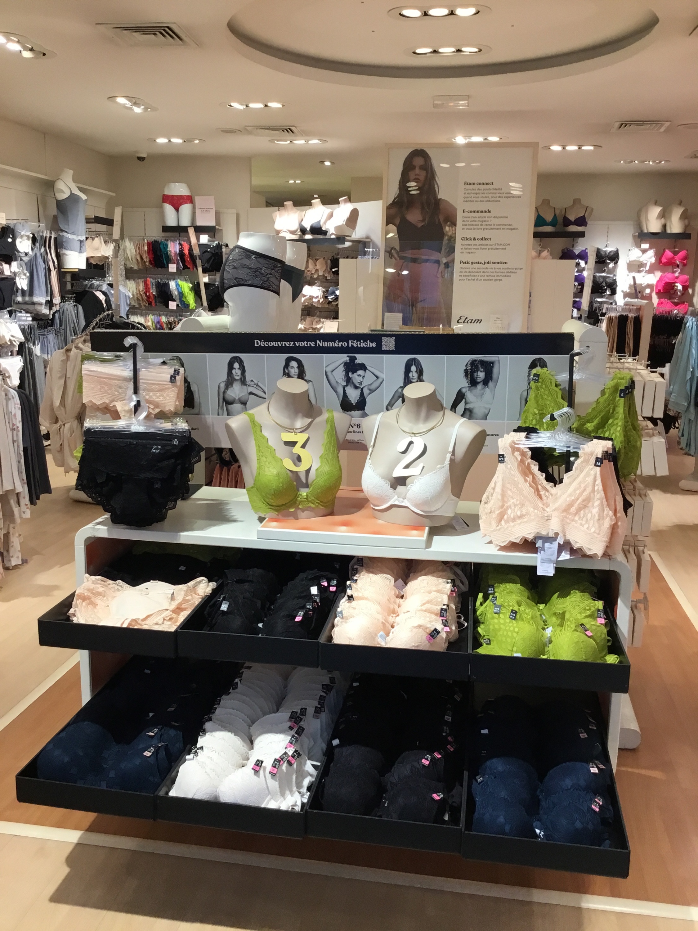 Foto 32 di Etam Lingerie