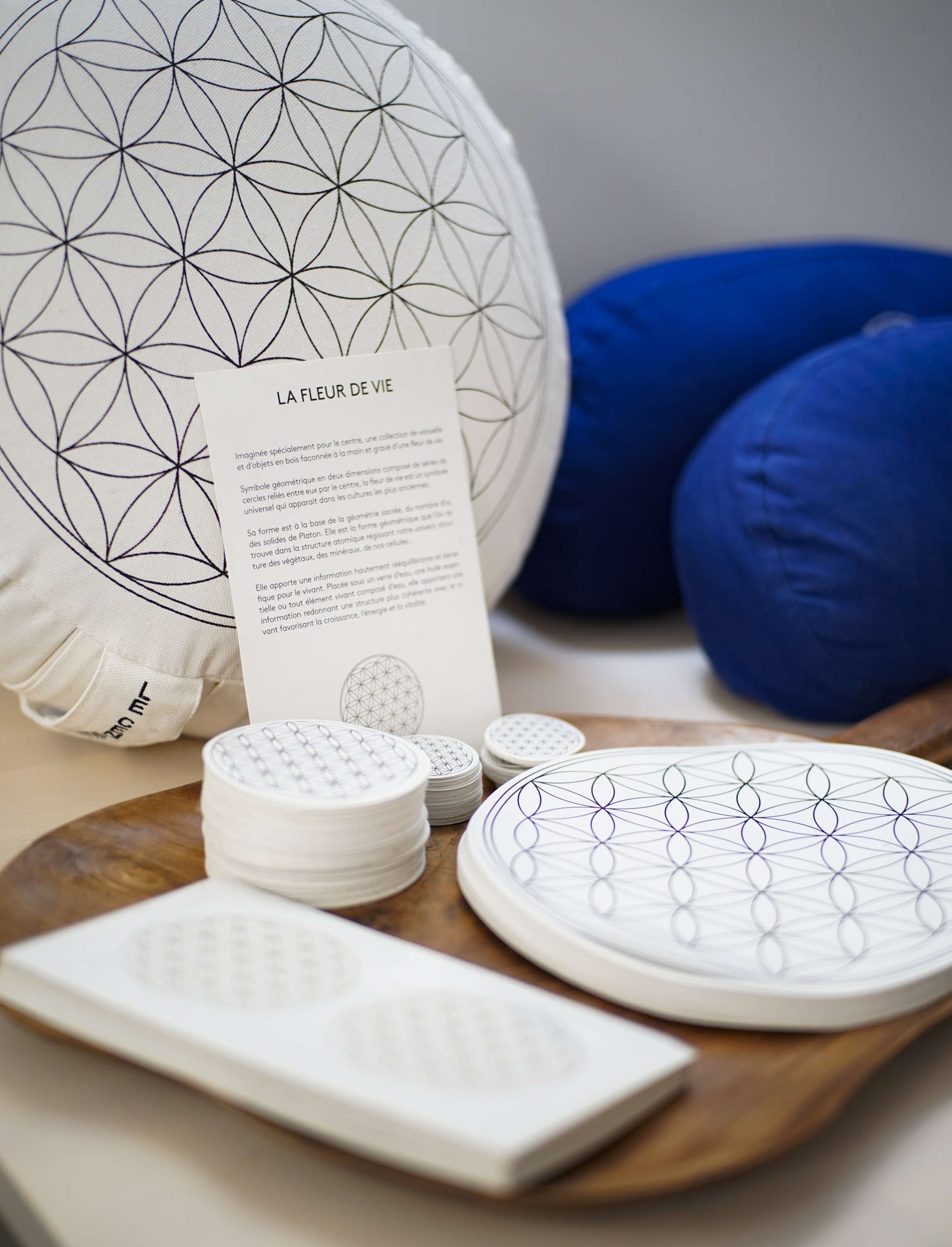 Le Centre Element Paris - Yoga Pilates & Méditation - Soins Énergétiques - Boutique