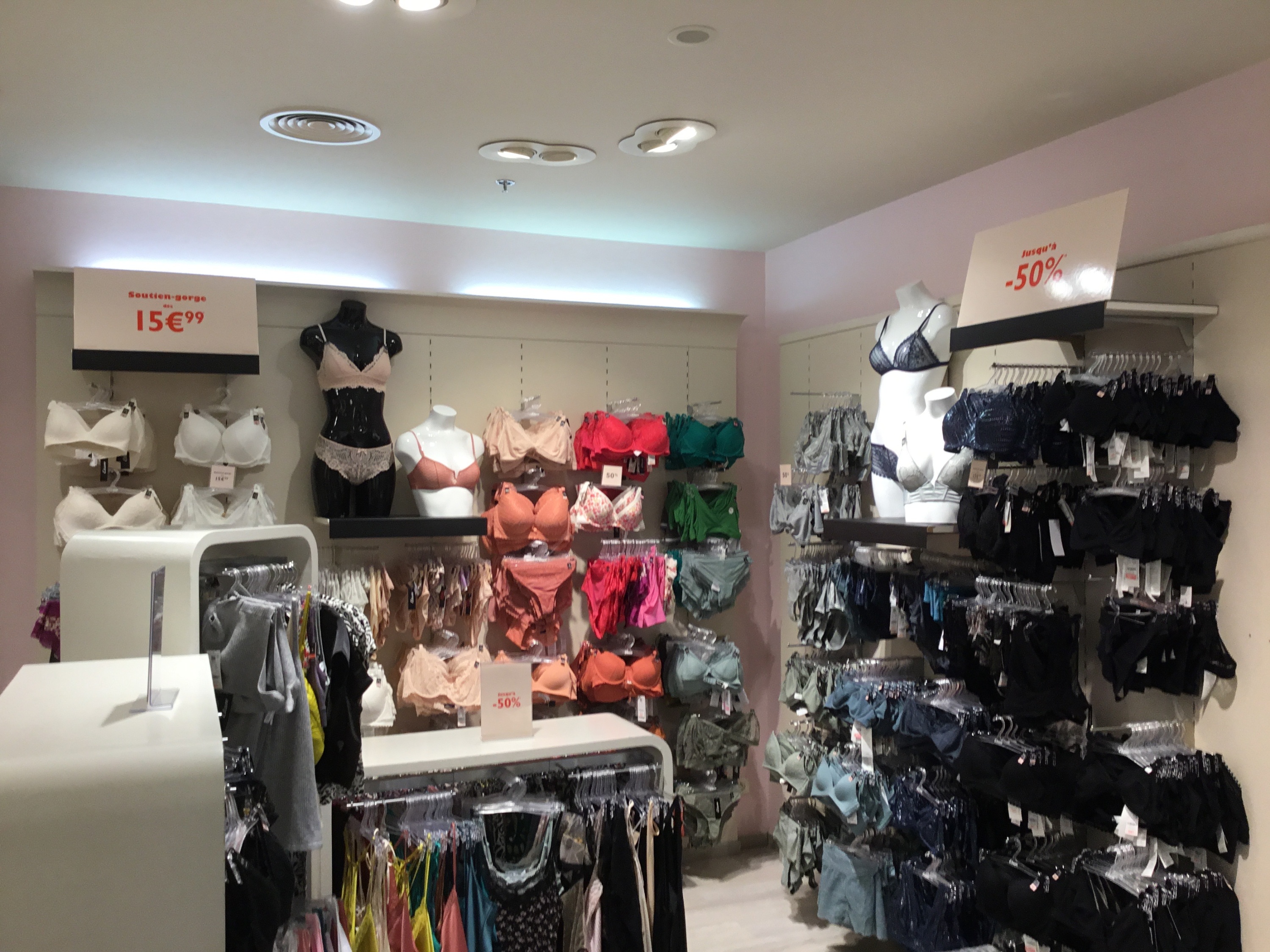 Foto 202 di Etam Lingerie