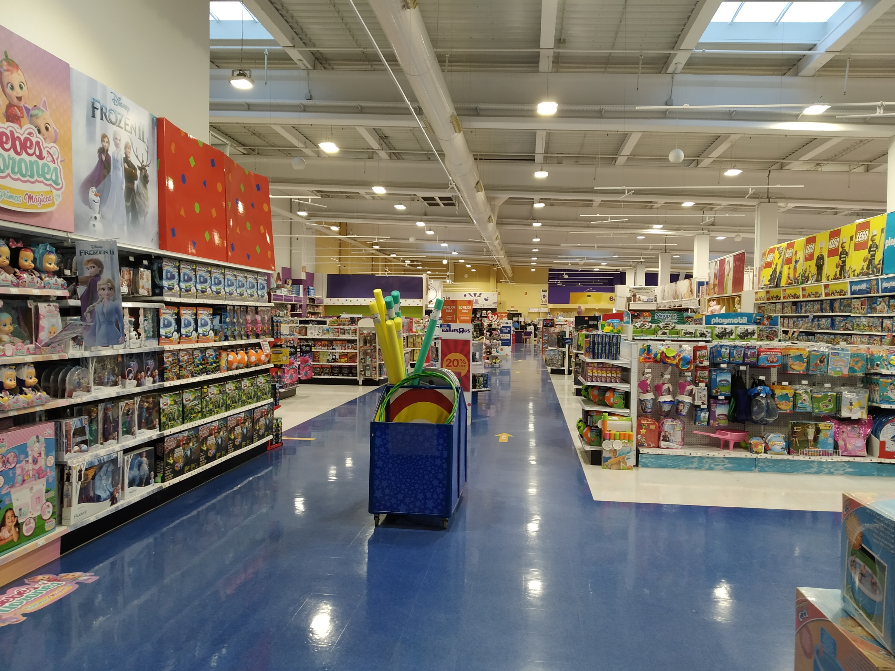 Toys"R"Us