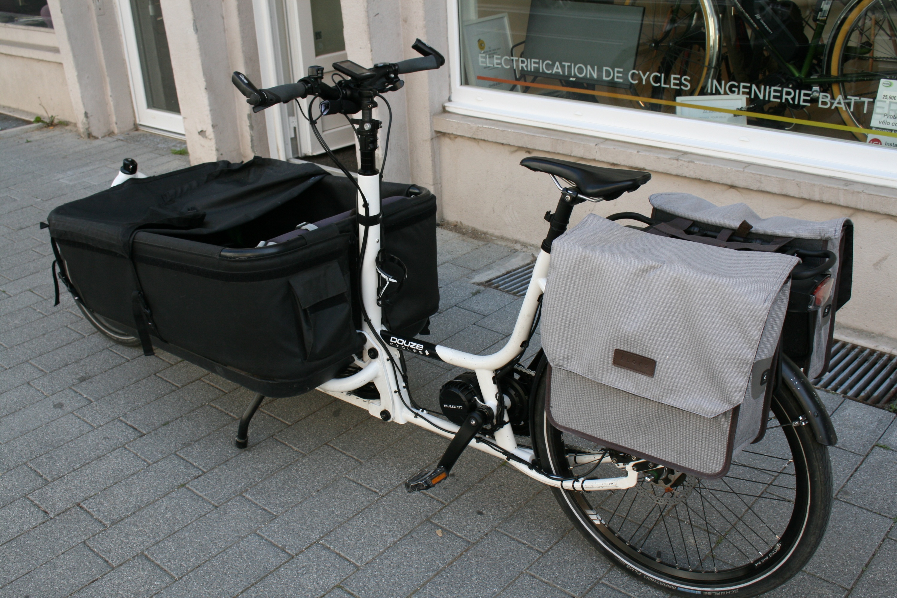 Foto 22 di Ohm & Watt - Vélo électrique
