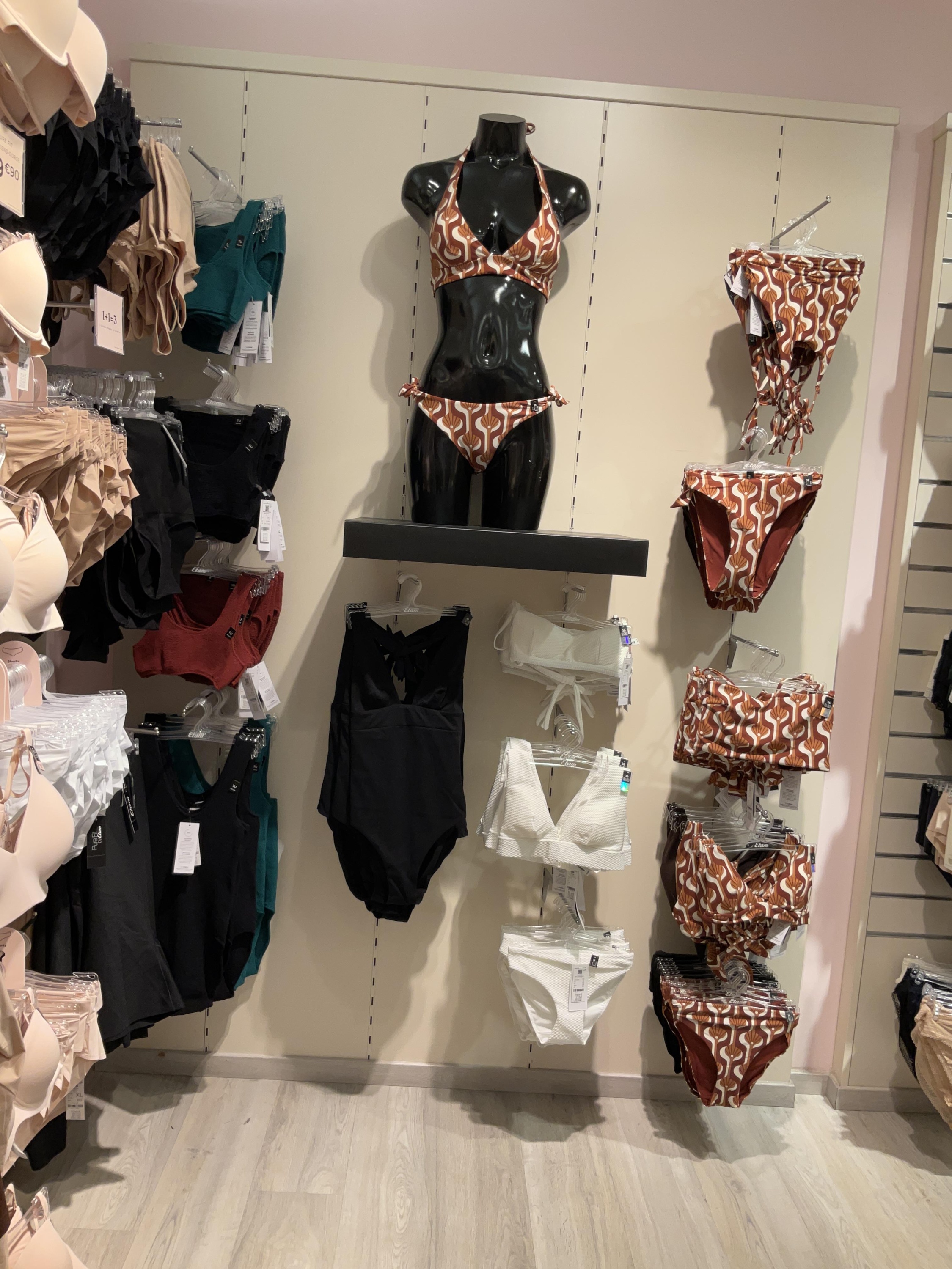 Foto 7 di Etam Lingerie