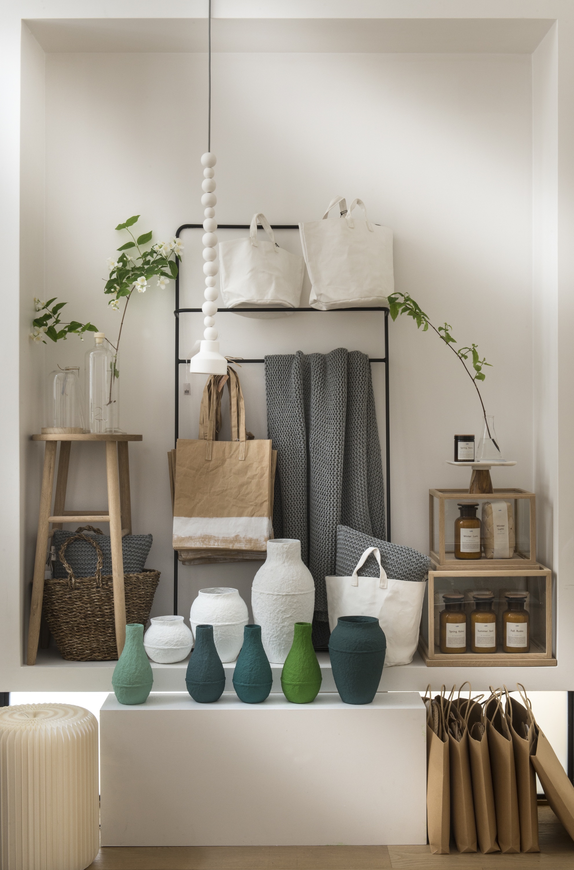 Le Centre Element Paris - Yoga Pilates & Méditation - Soins Énergétiques - Boutique