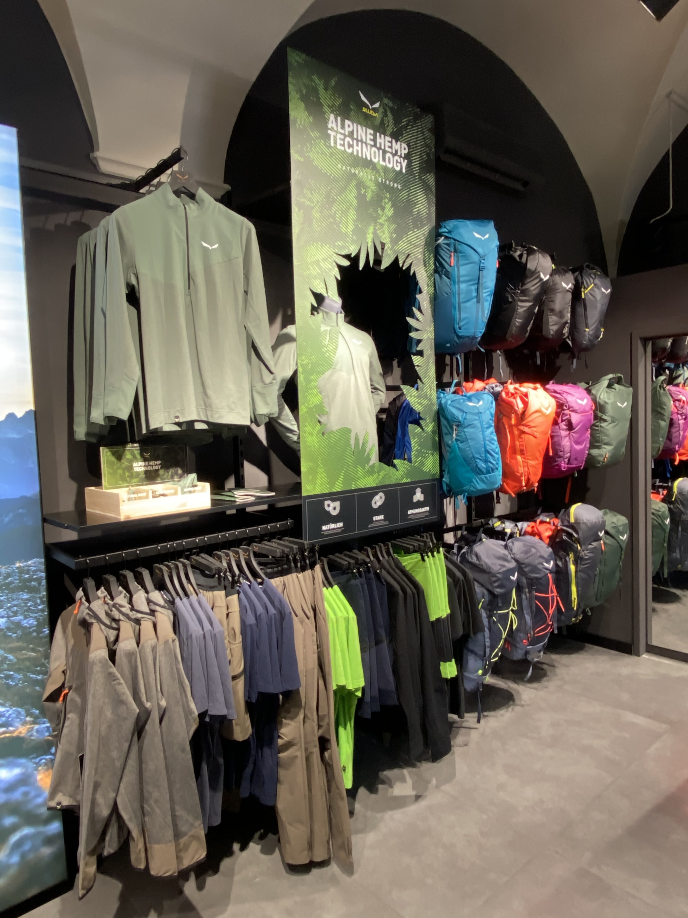 Foto 2 di Salewa Store Graz