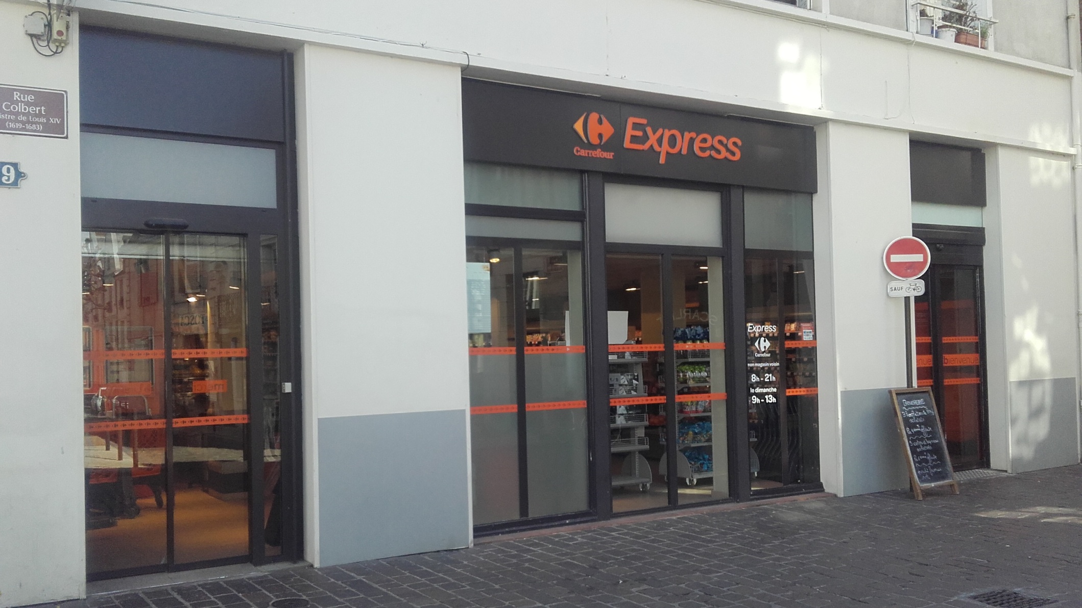 Foto 2 di Carrefour Express
