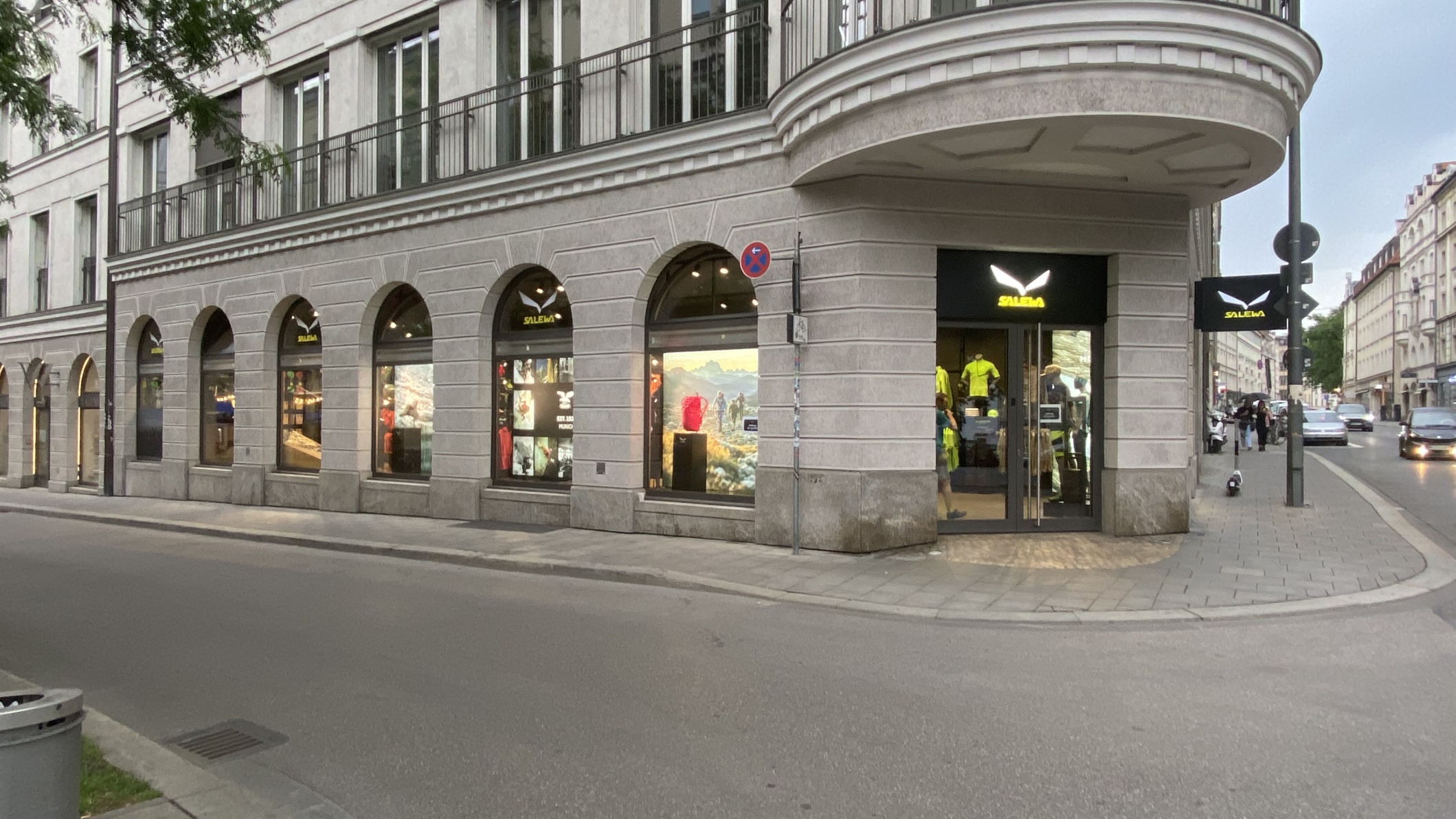 Foto 1 di Salewa Store München