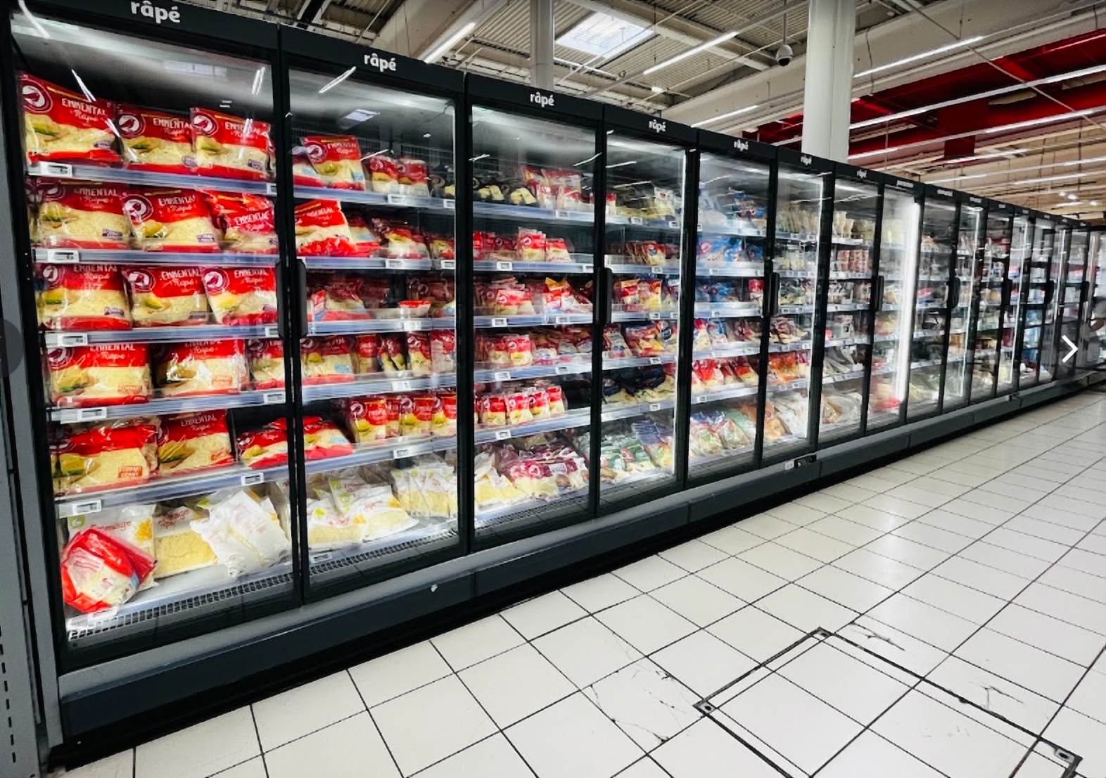 Foto 11 di Auchan Hypermarché Monthieu