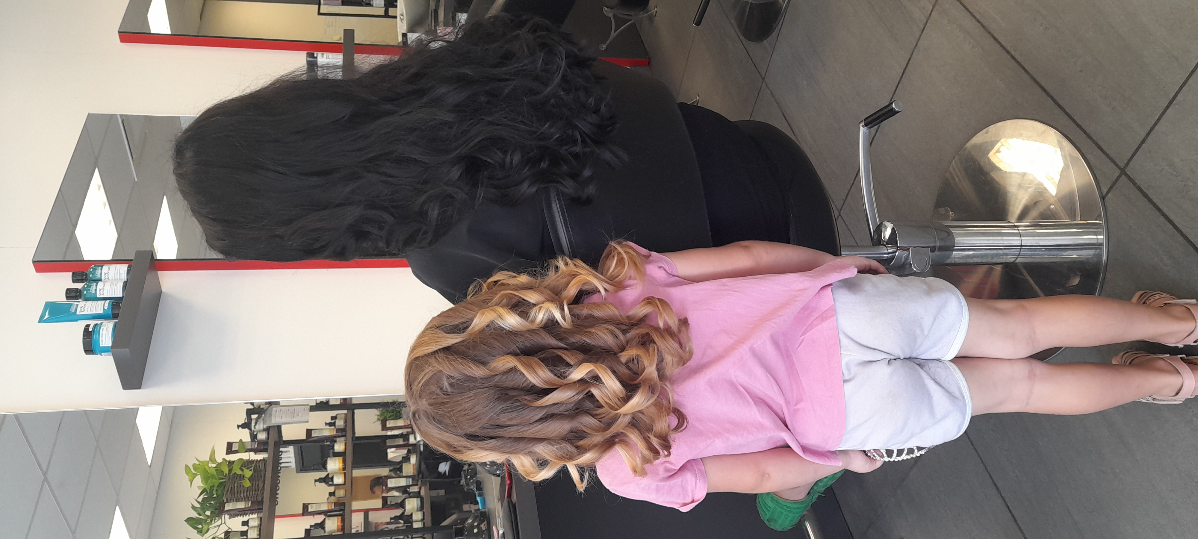Foto 244 di SWAGG COIFFURE