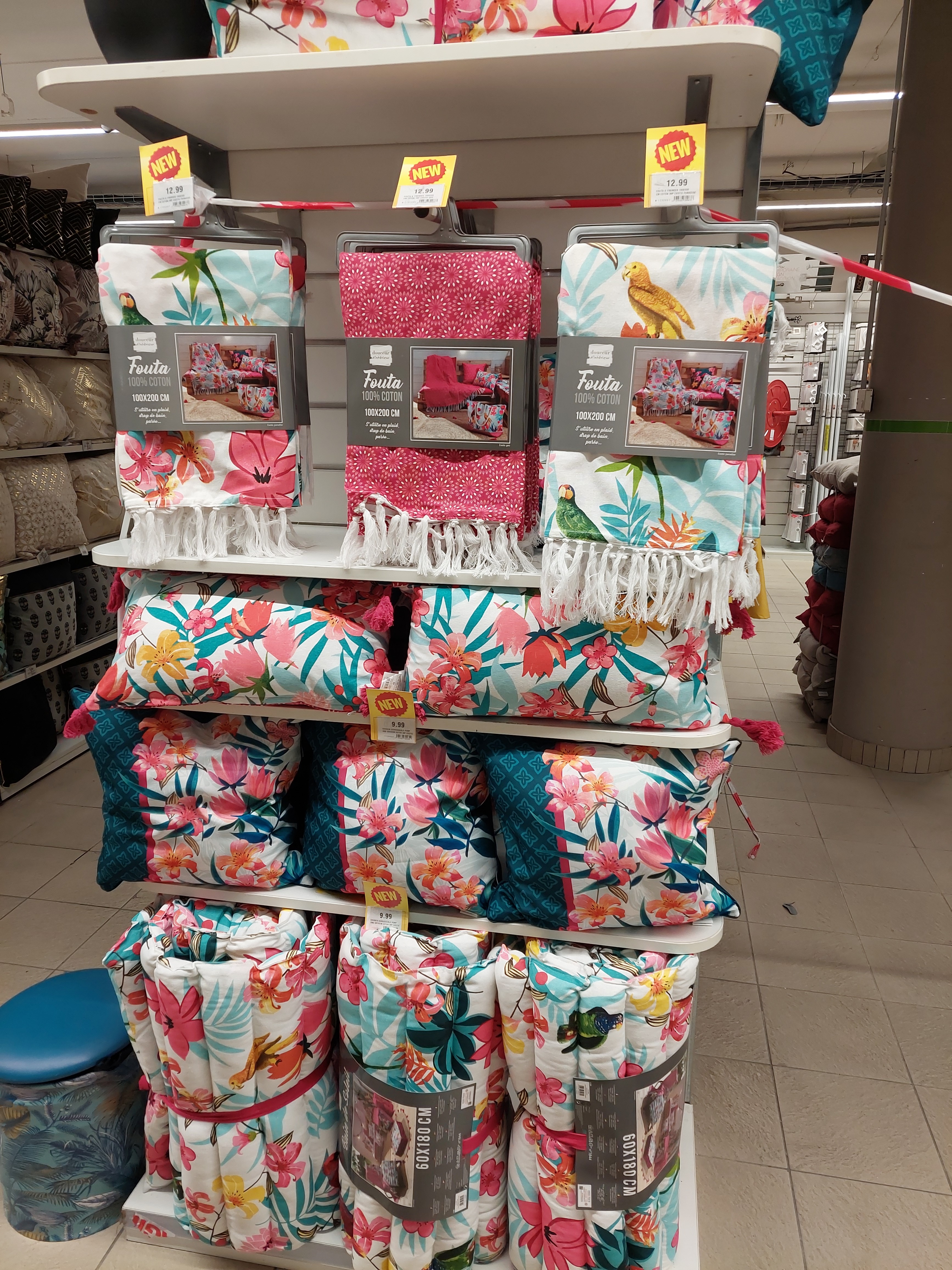 Foto 73 di Maxi Bazar