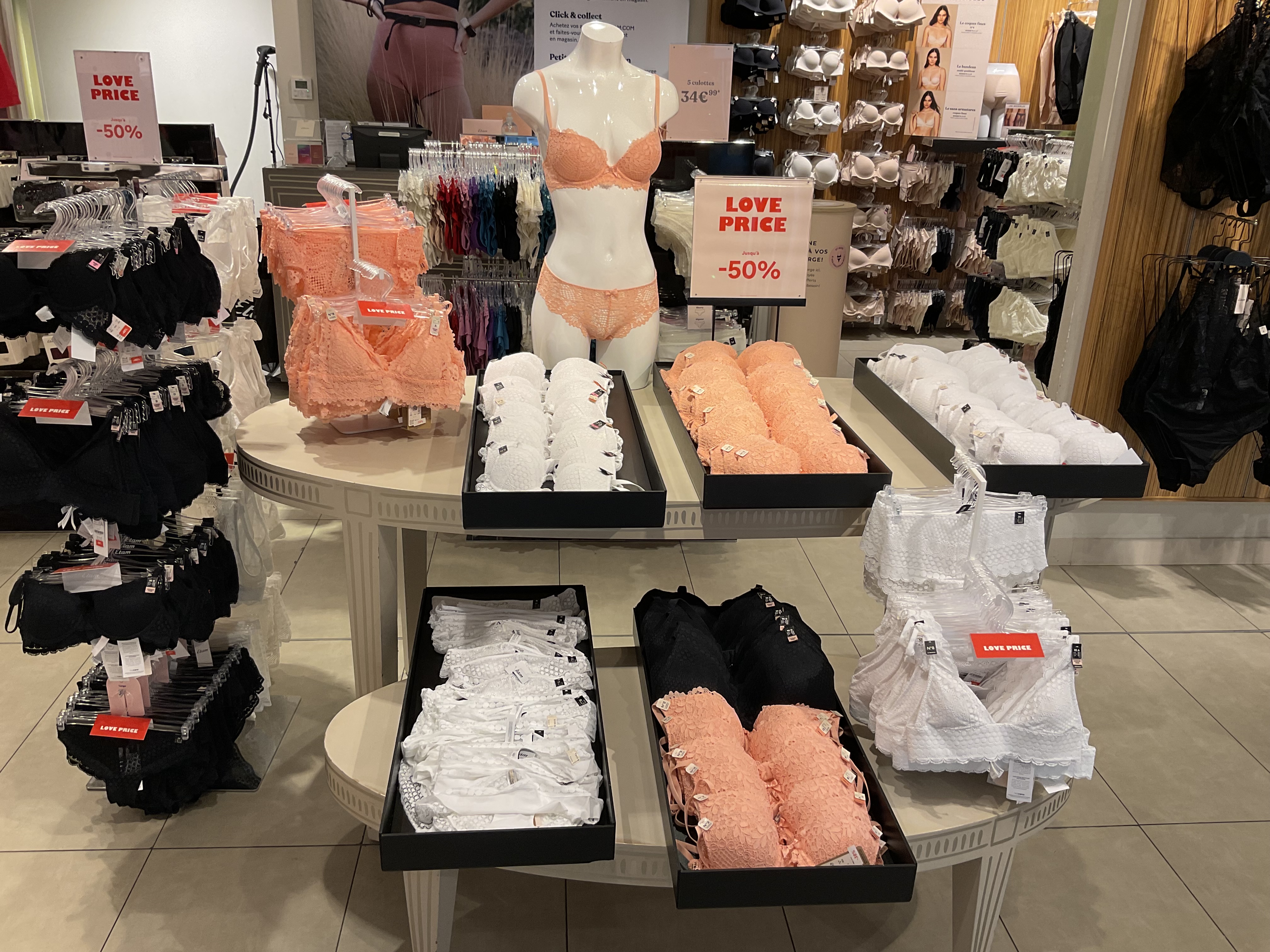 Foto 45 di Etam Lingerie