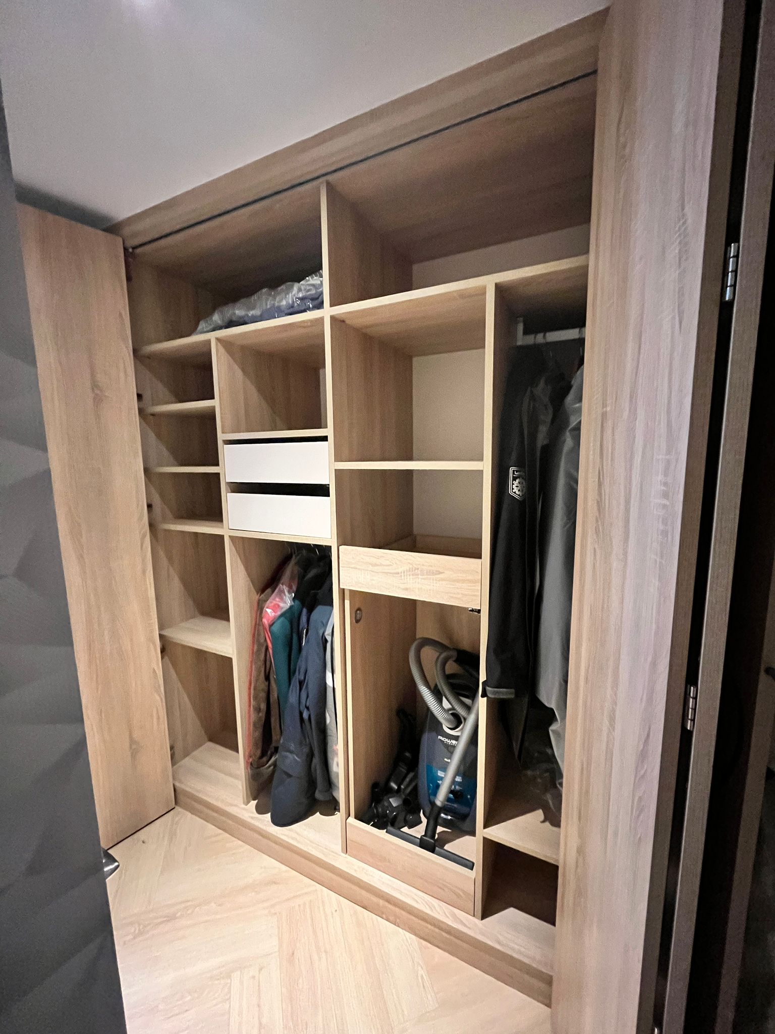 Foto 40 di Quadro Intérieurs sur-mesure
