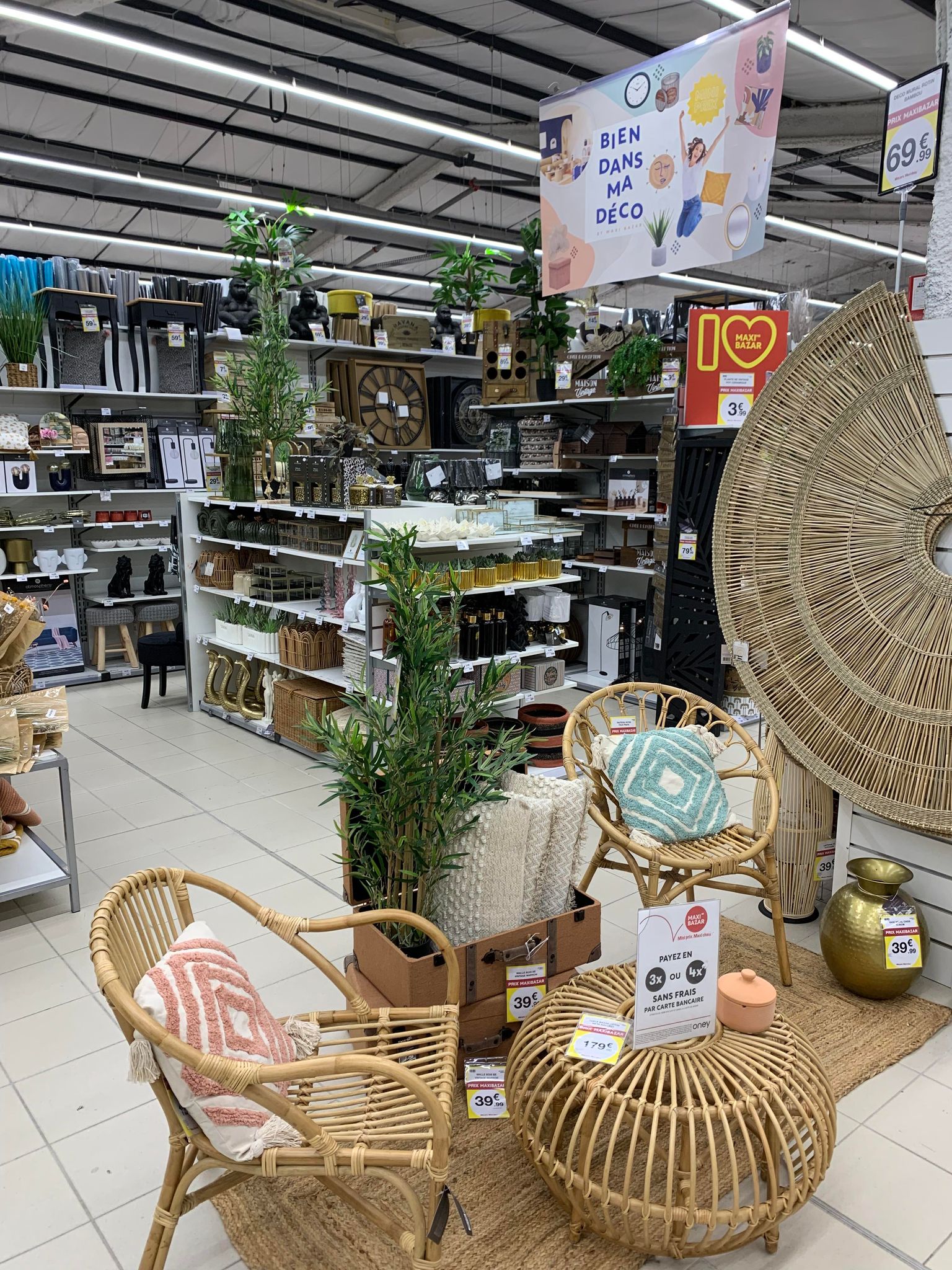 Foto 20 di Maxi Bazar