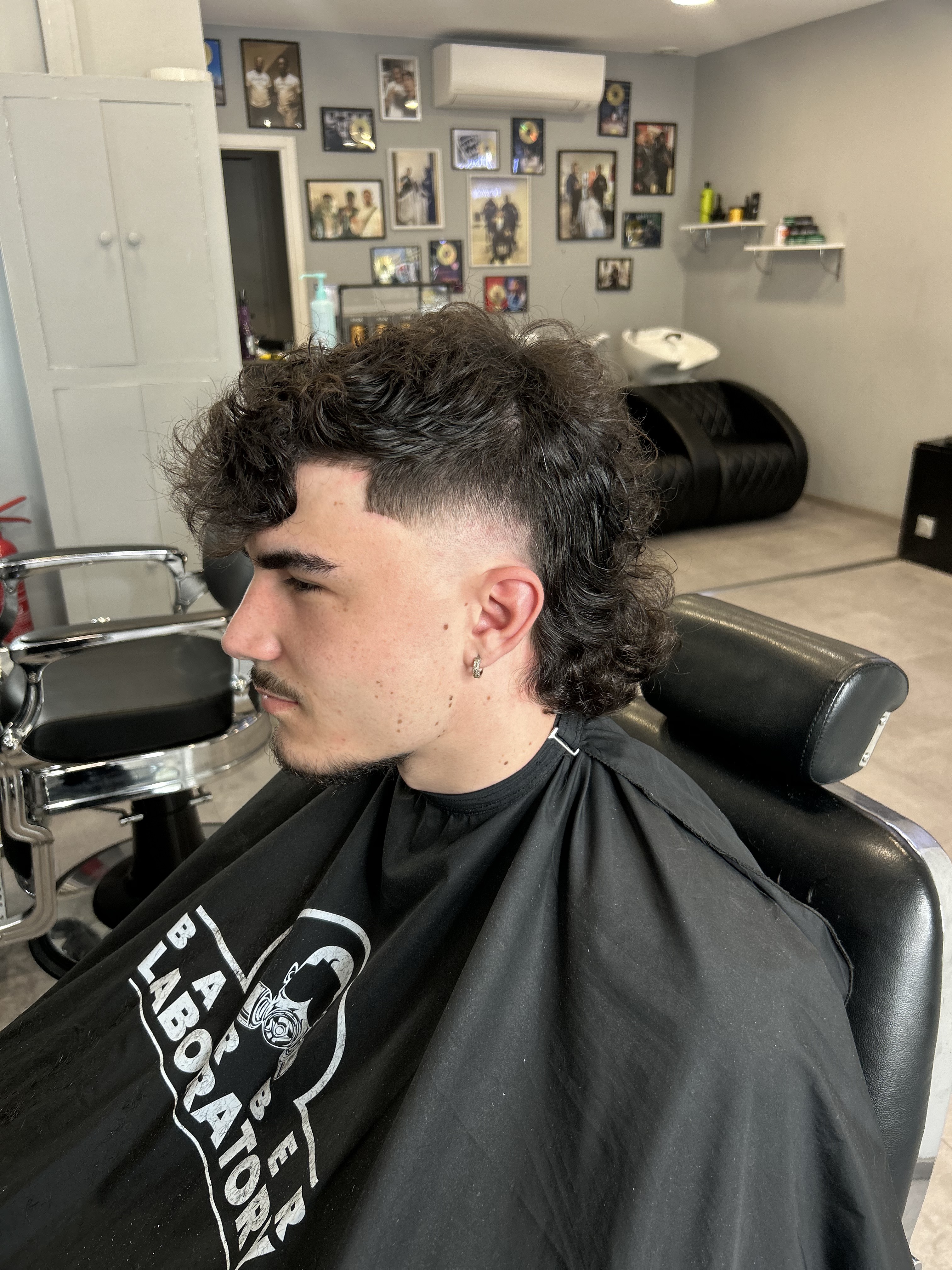 Foto 2 di Barber laboratory