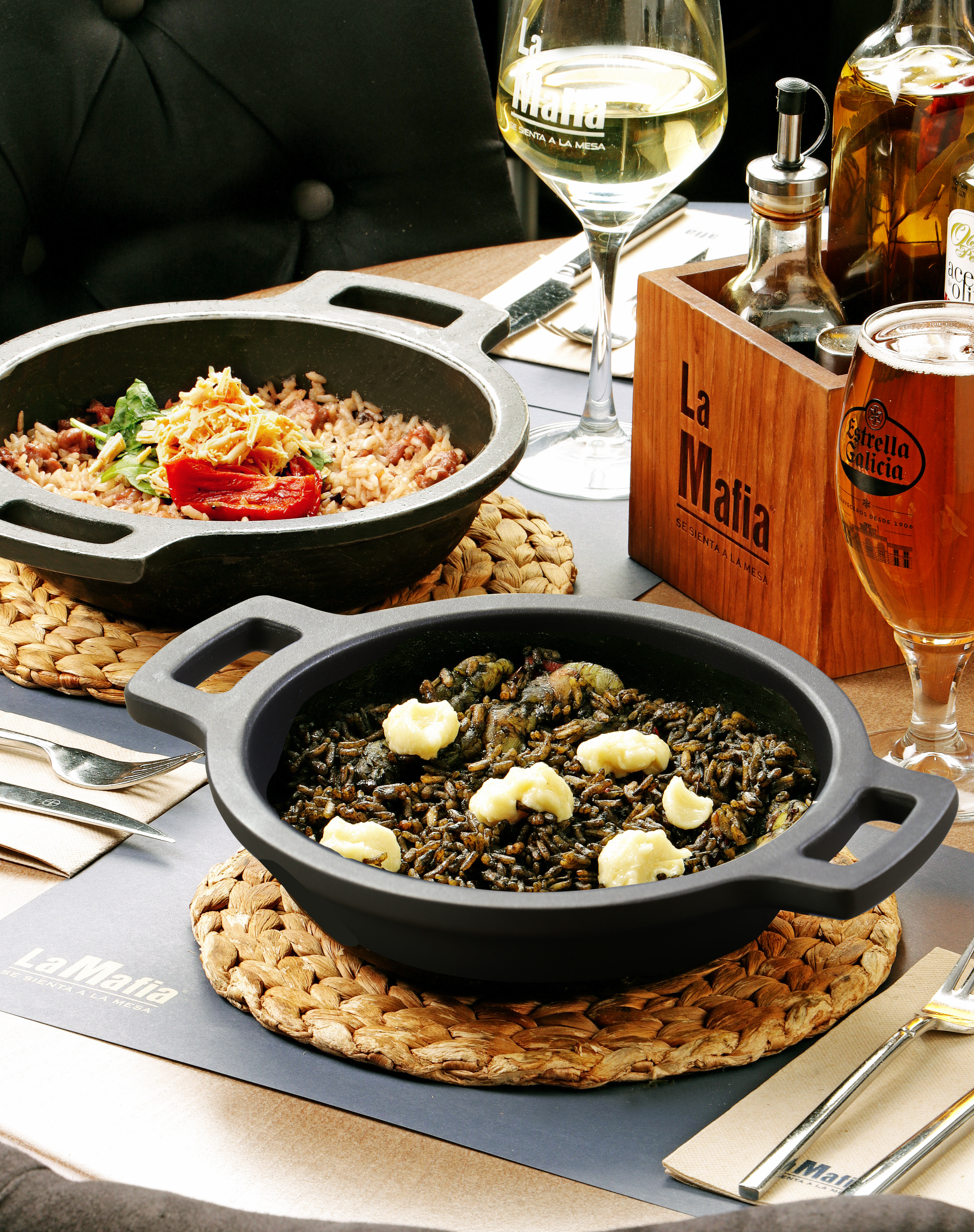 La Mafia se sienta a la mesa