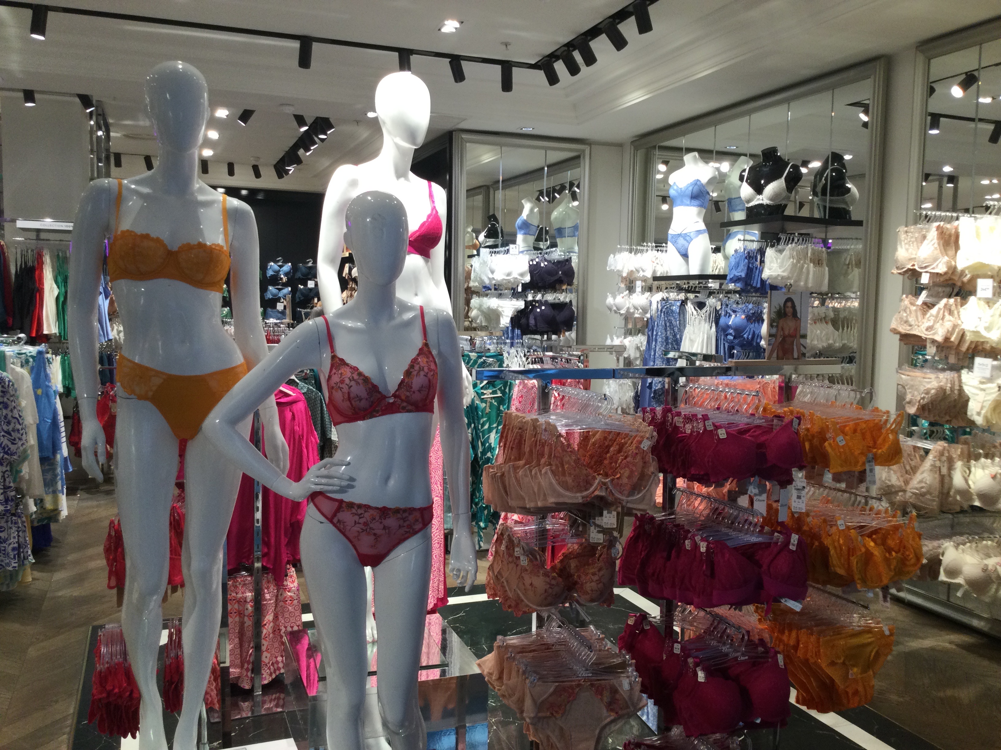 Foto 66 di Etam Lingerie