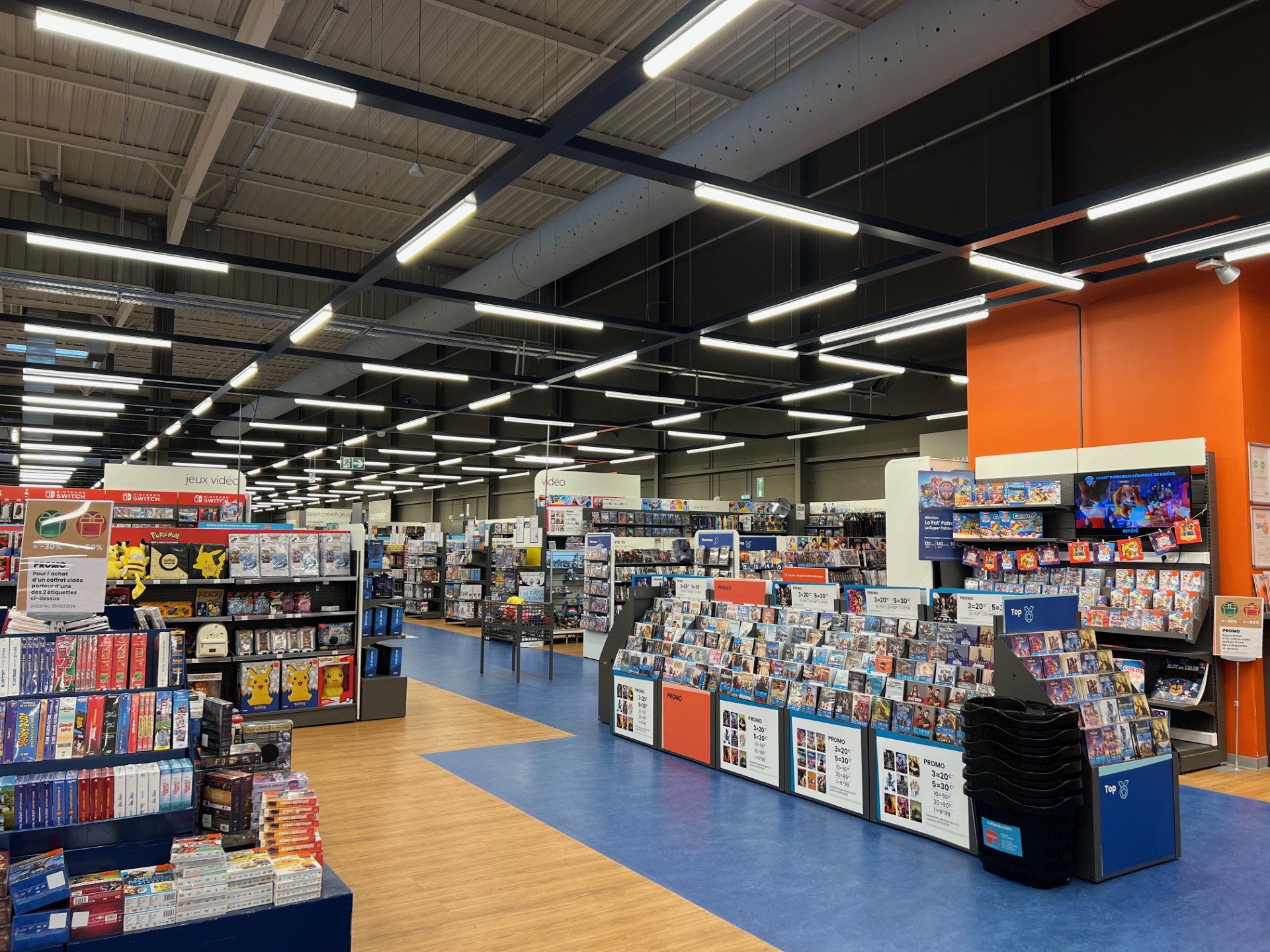 Cultura Neuville En Ferrain - Lille