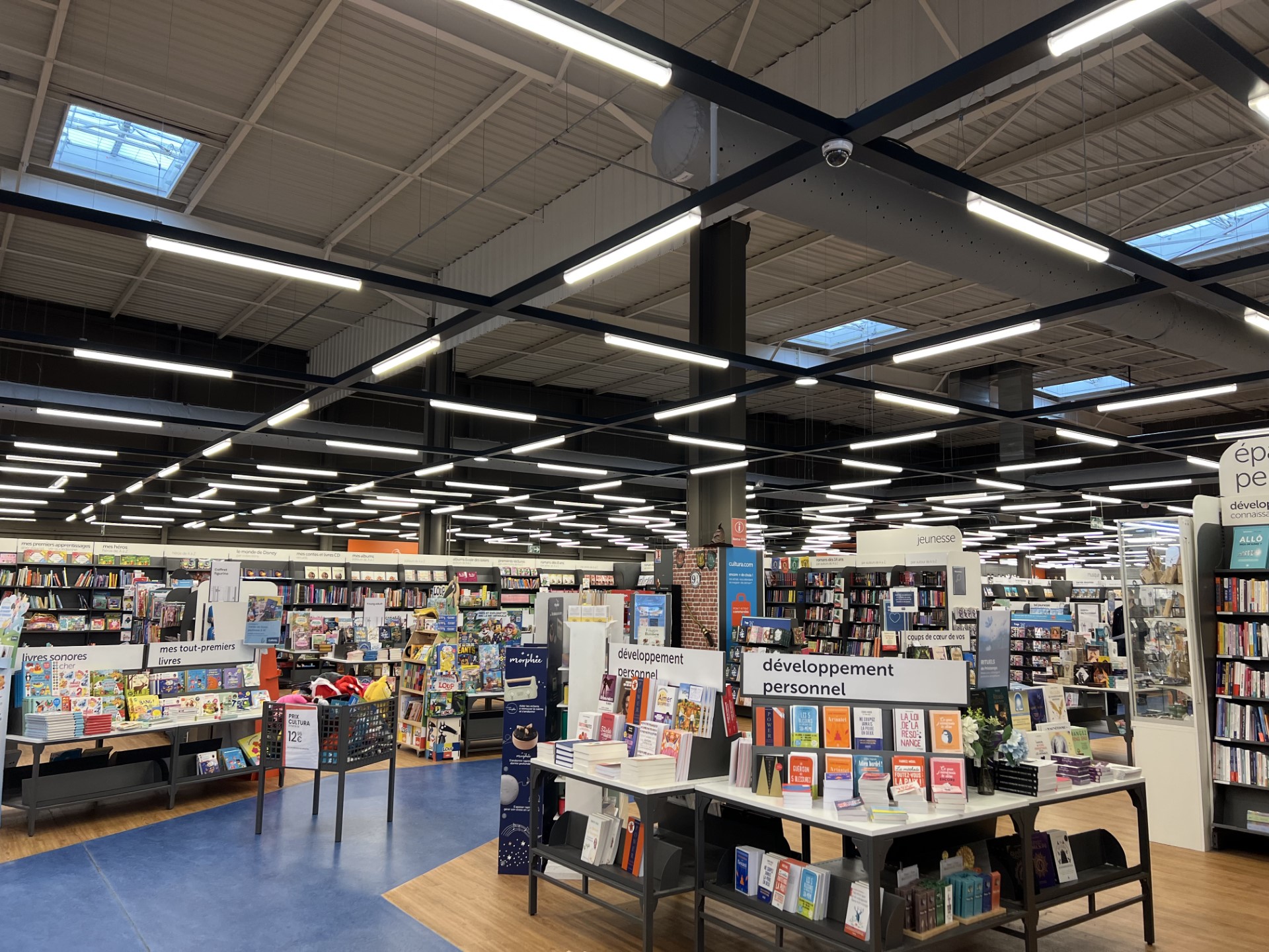 Cultura Neuville En Ferrain - Lille