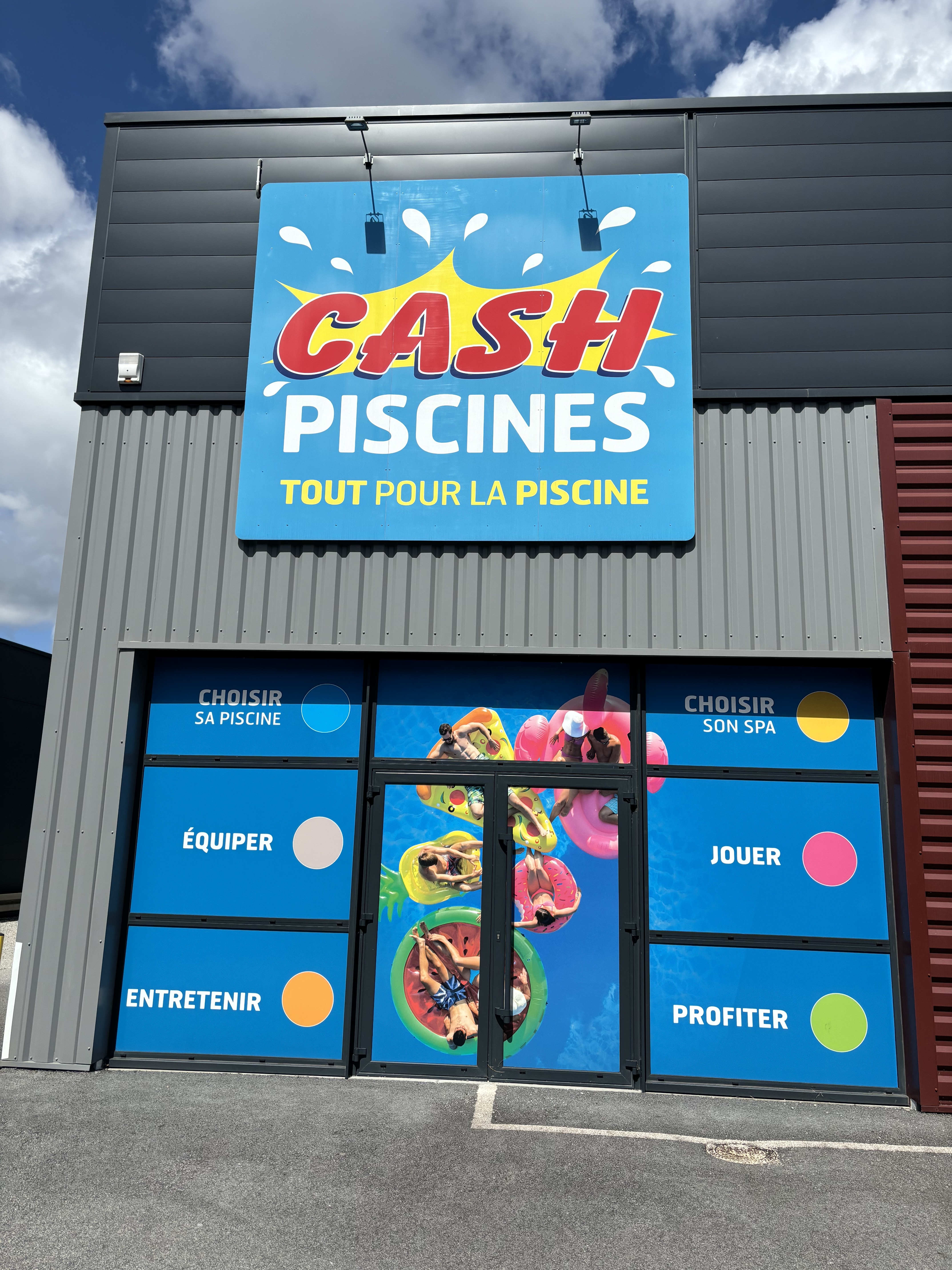 Foto 10 di Cash Piscines