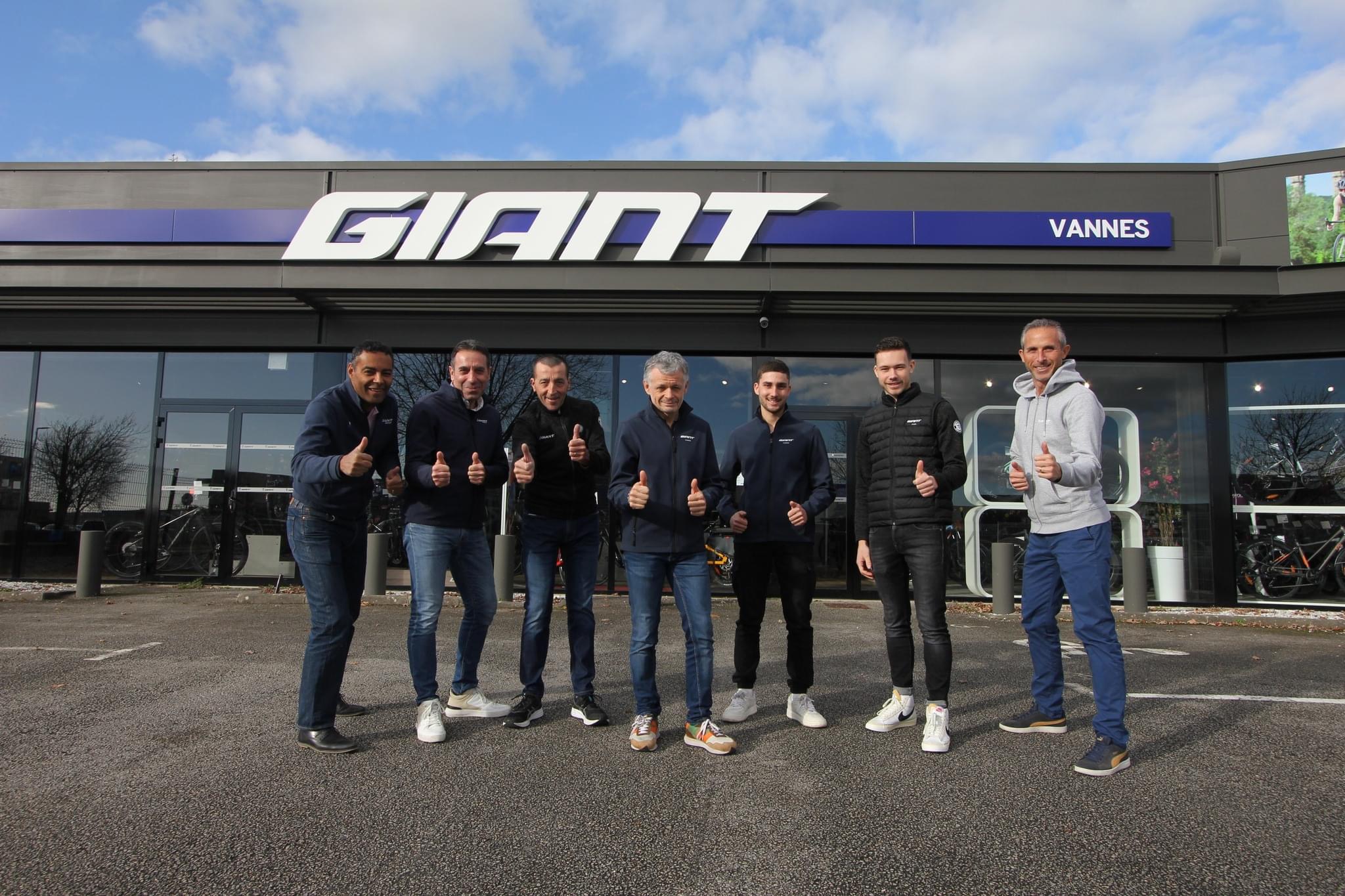 Foto 2 di Giant Vannes