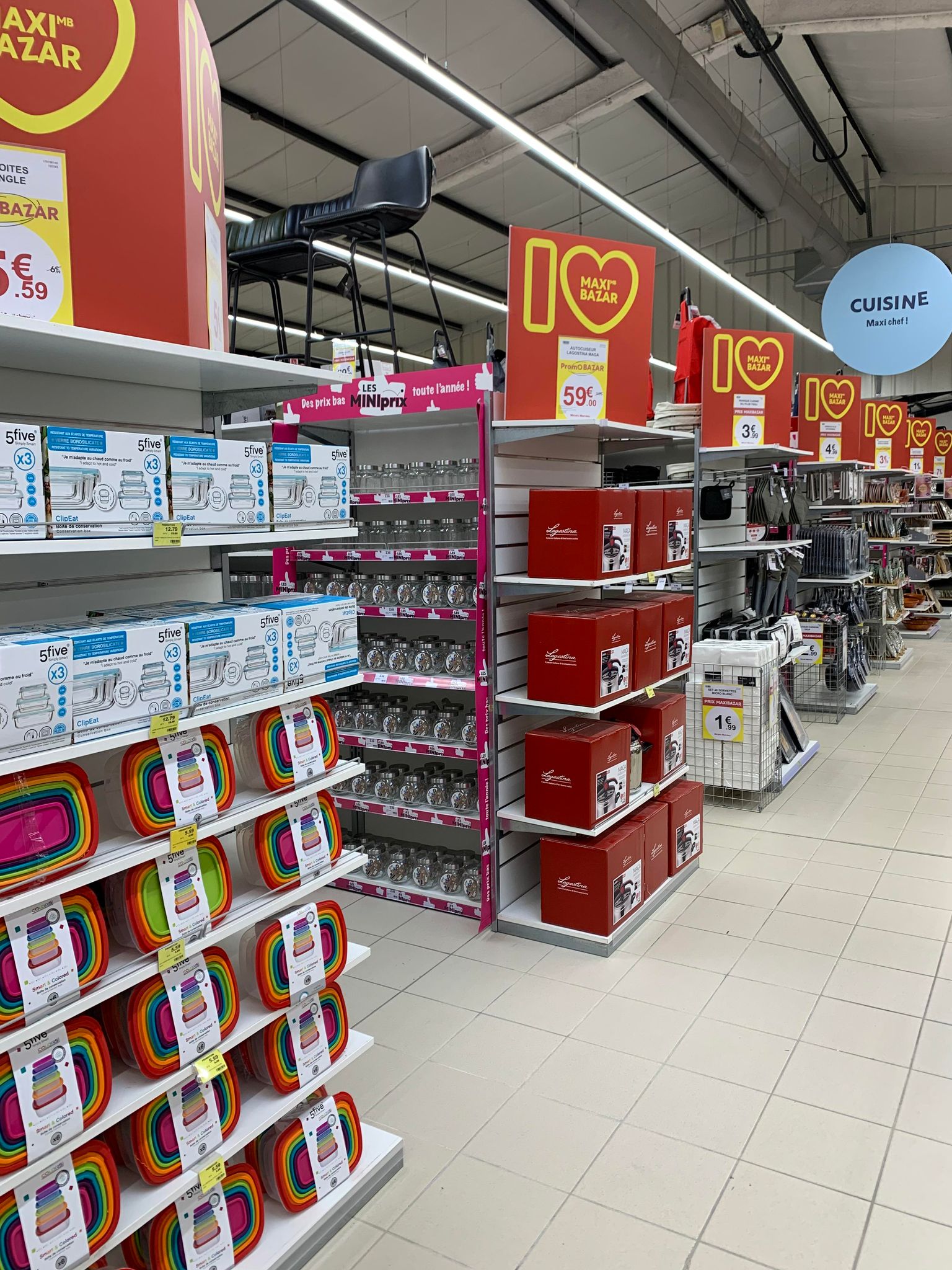 Foto 12 di Maxi Bazar