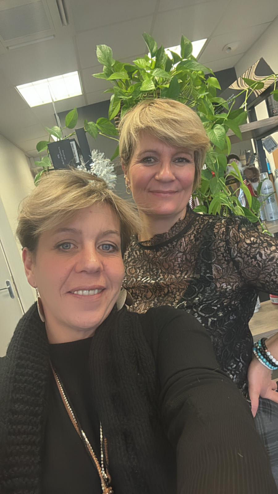 Foto 465 di SWAGG COIFFURE
