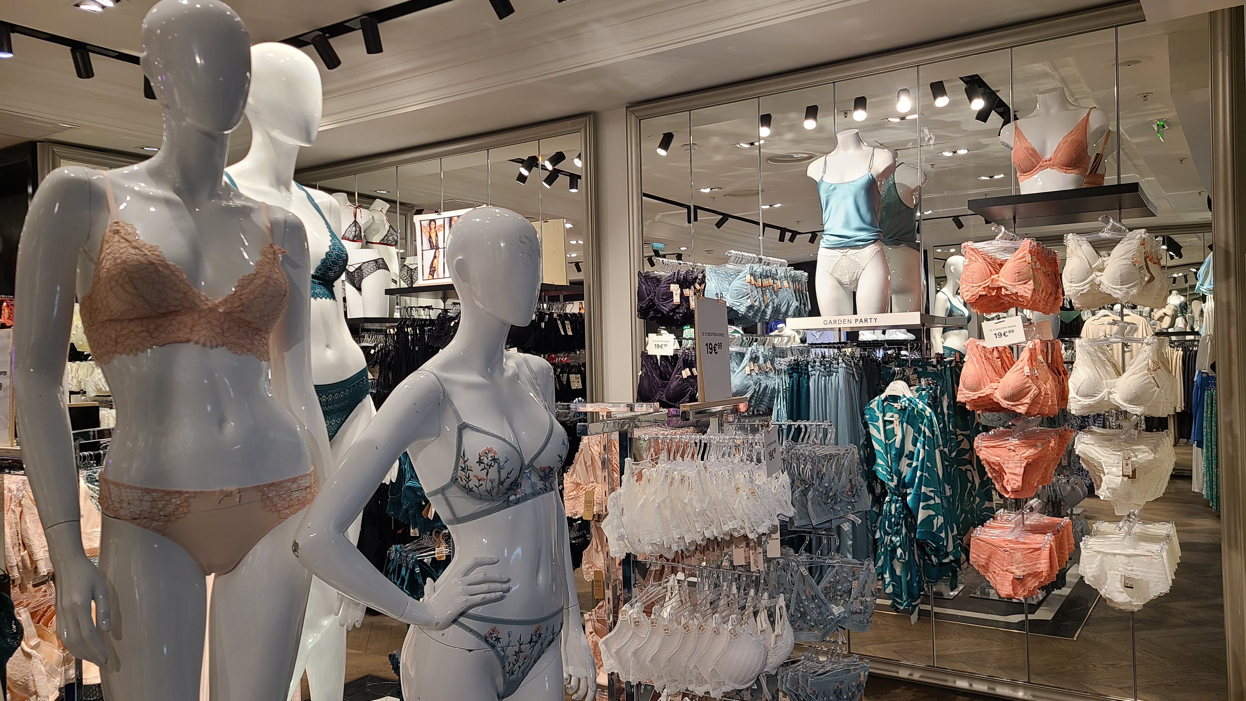 Foto 48 di Etam Lingerie