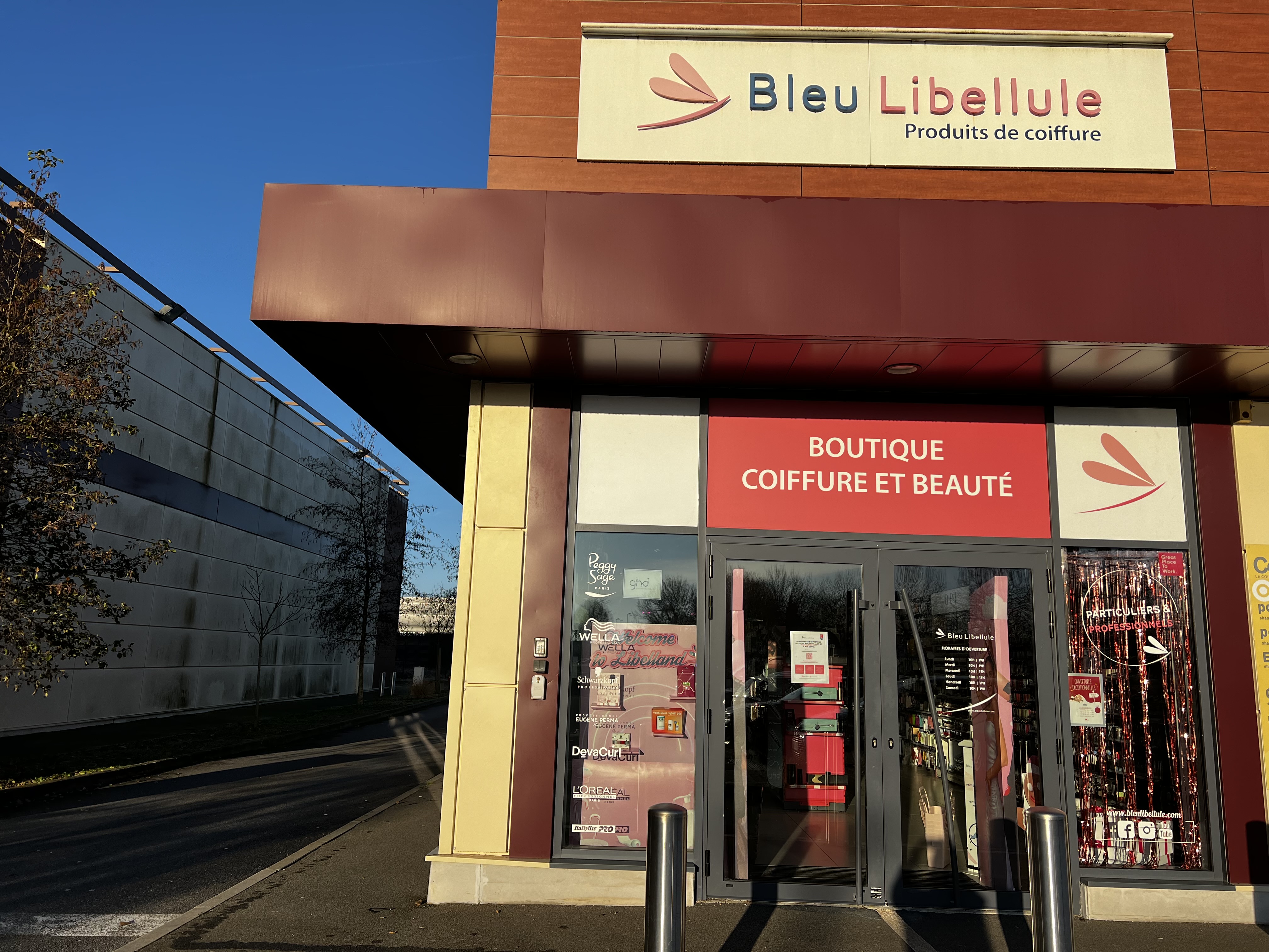 Foto 1 di Bleu Libellule Gazeran