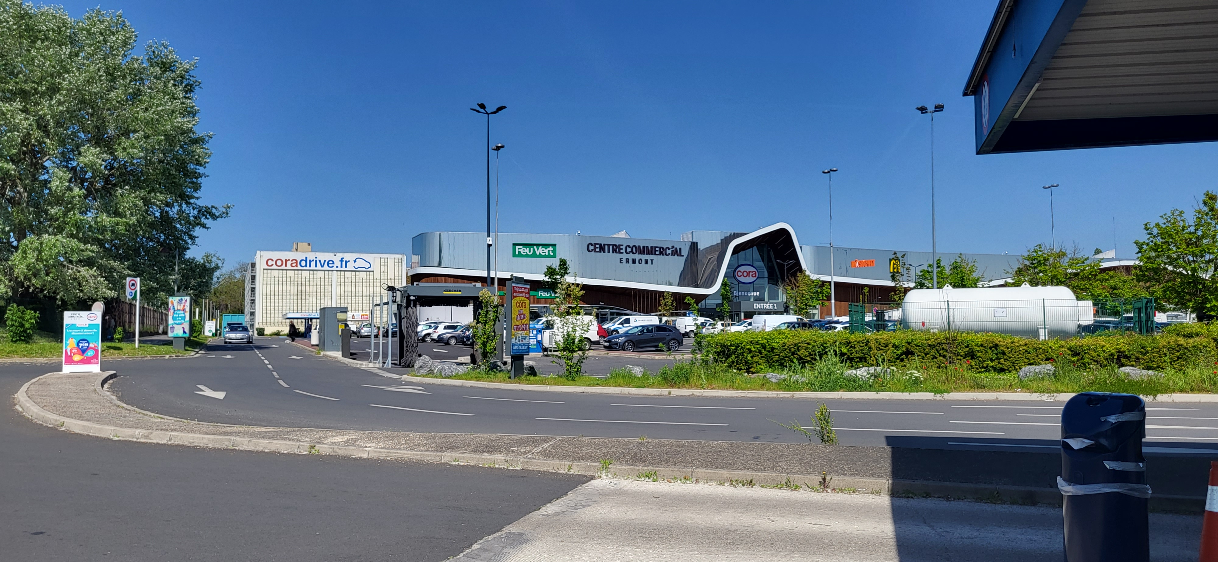 Foto 1043 di Carrefour Ermont