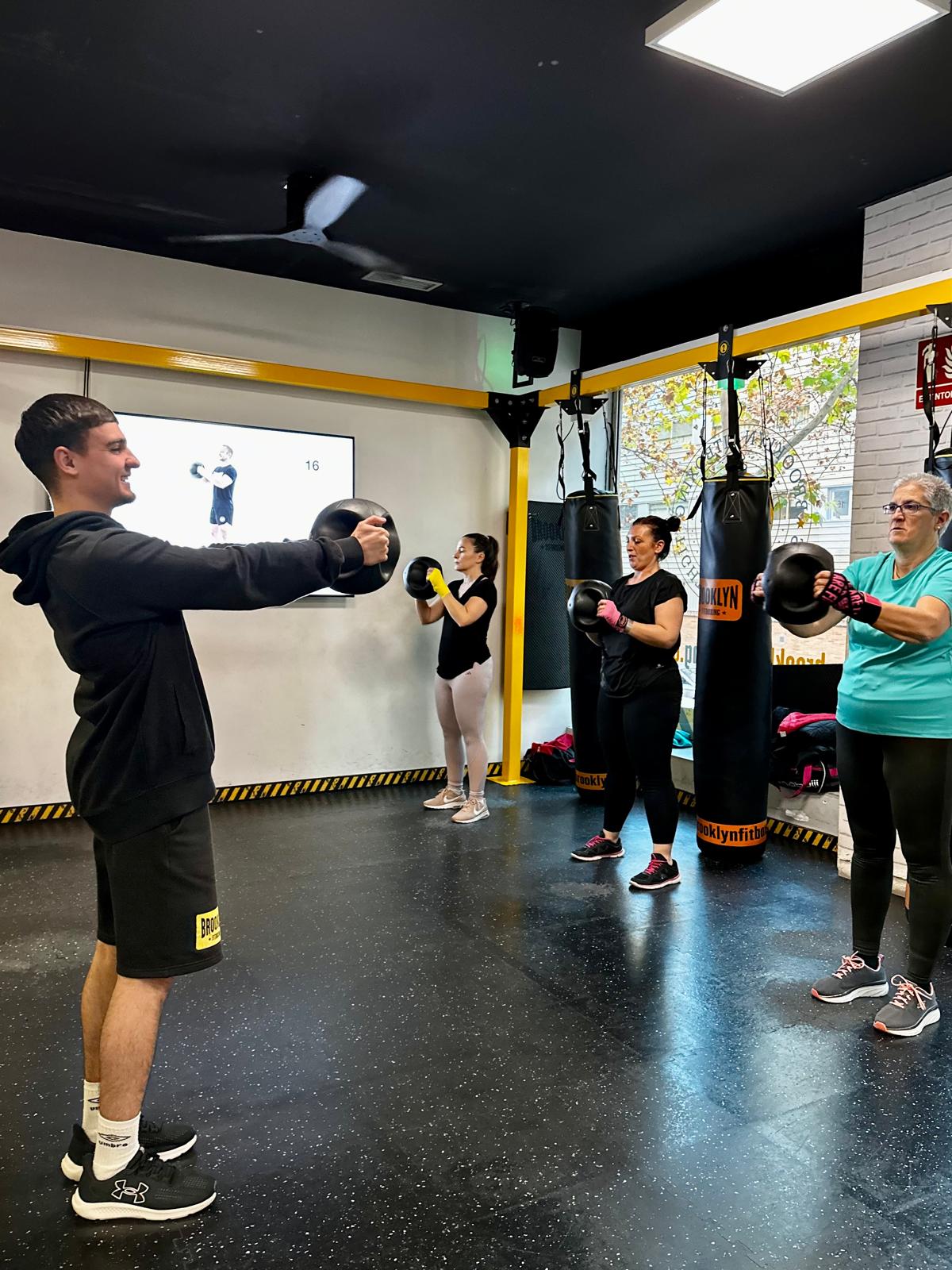 Fotografia 43 de Brooklyn Fitboxing Las rosas