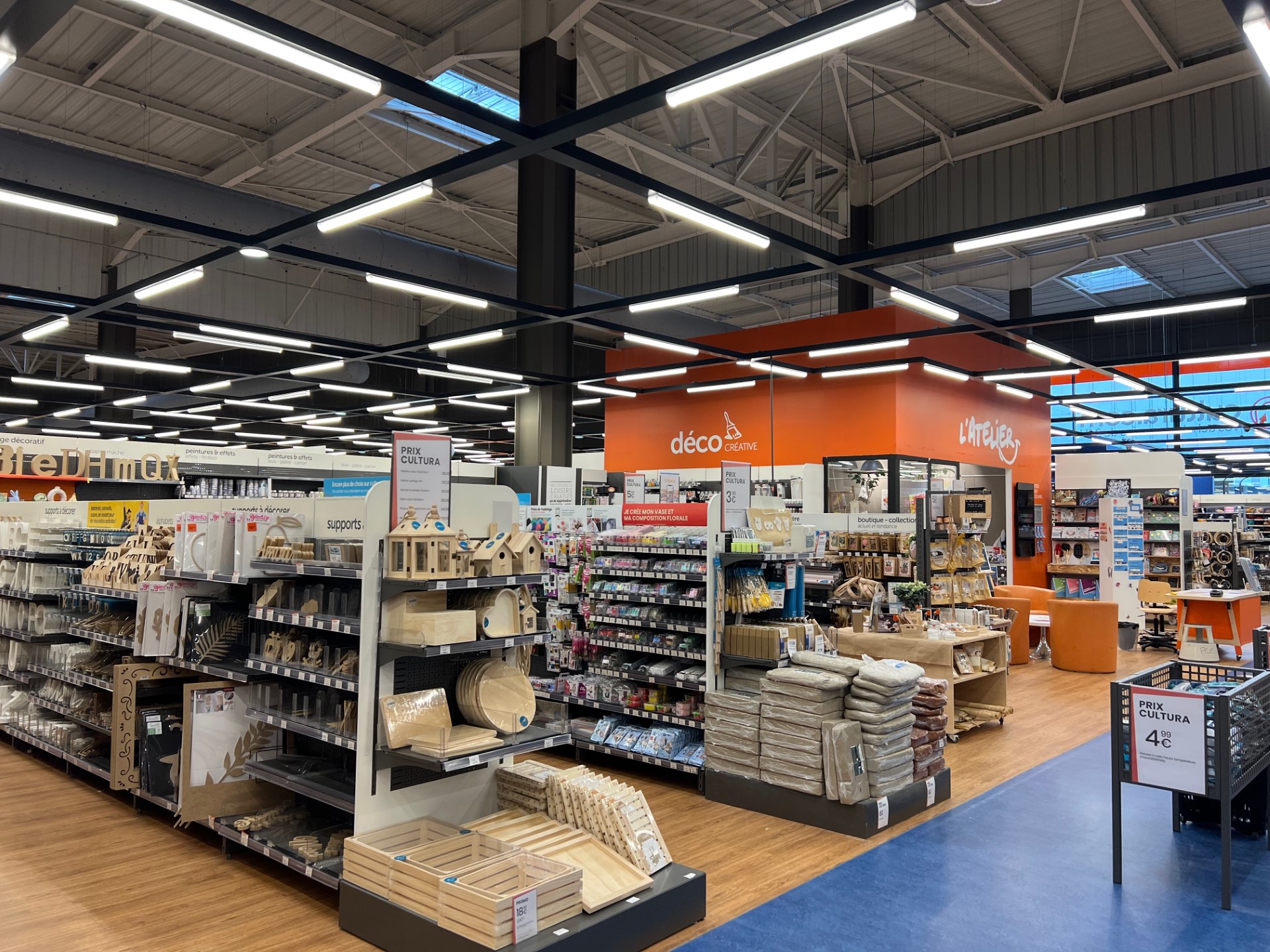 Cultura Neuville En Ferrain - Lille