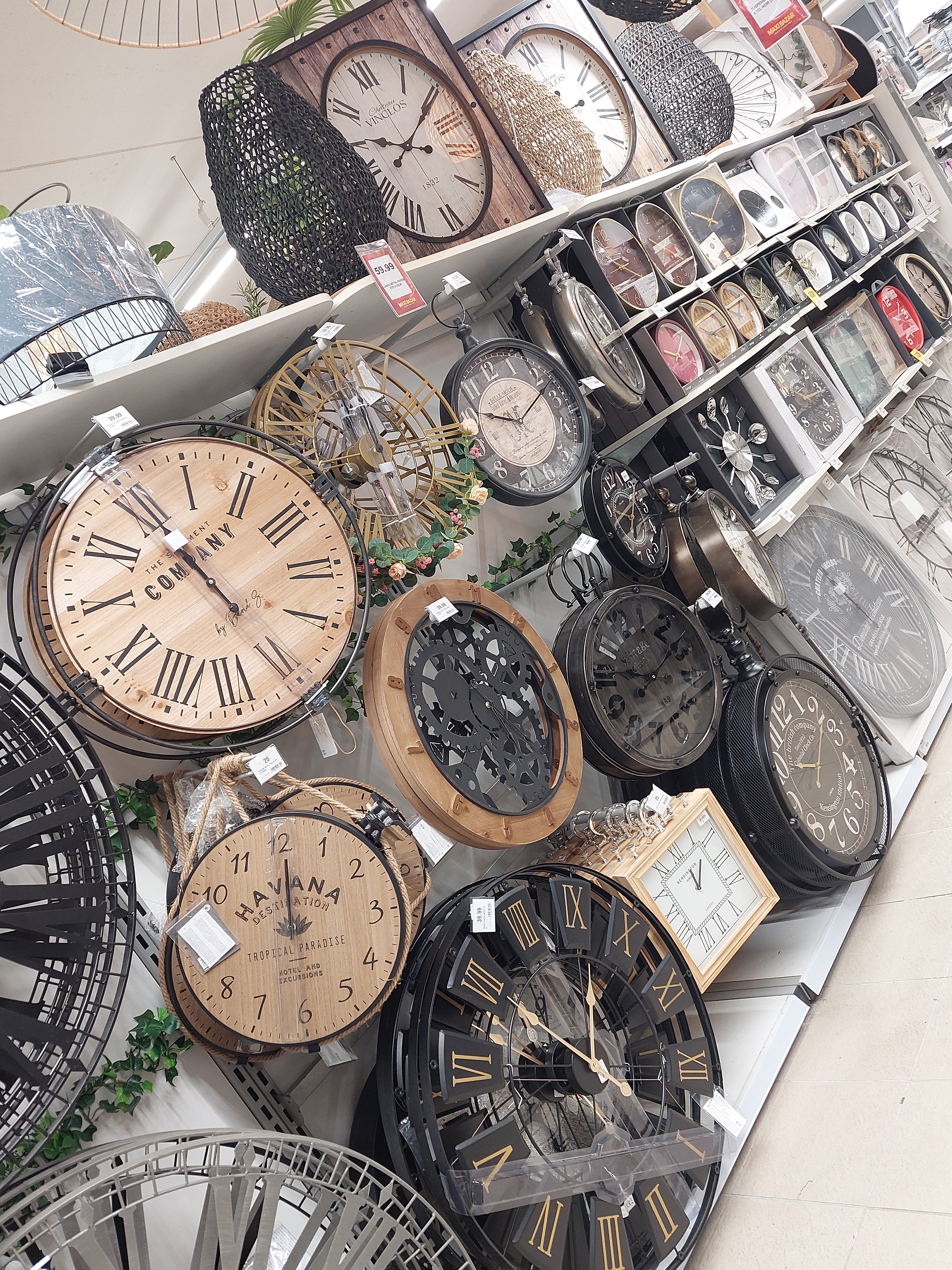 Foto 41 di Maxi Bazar