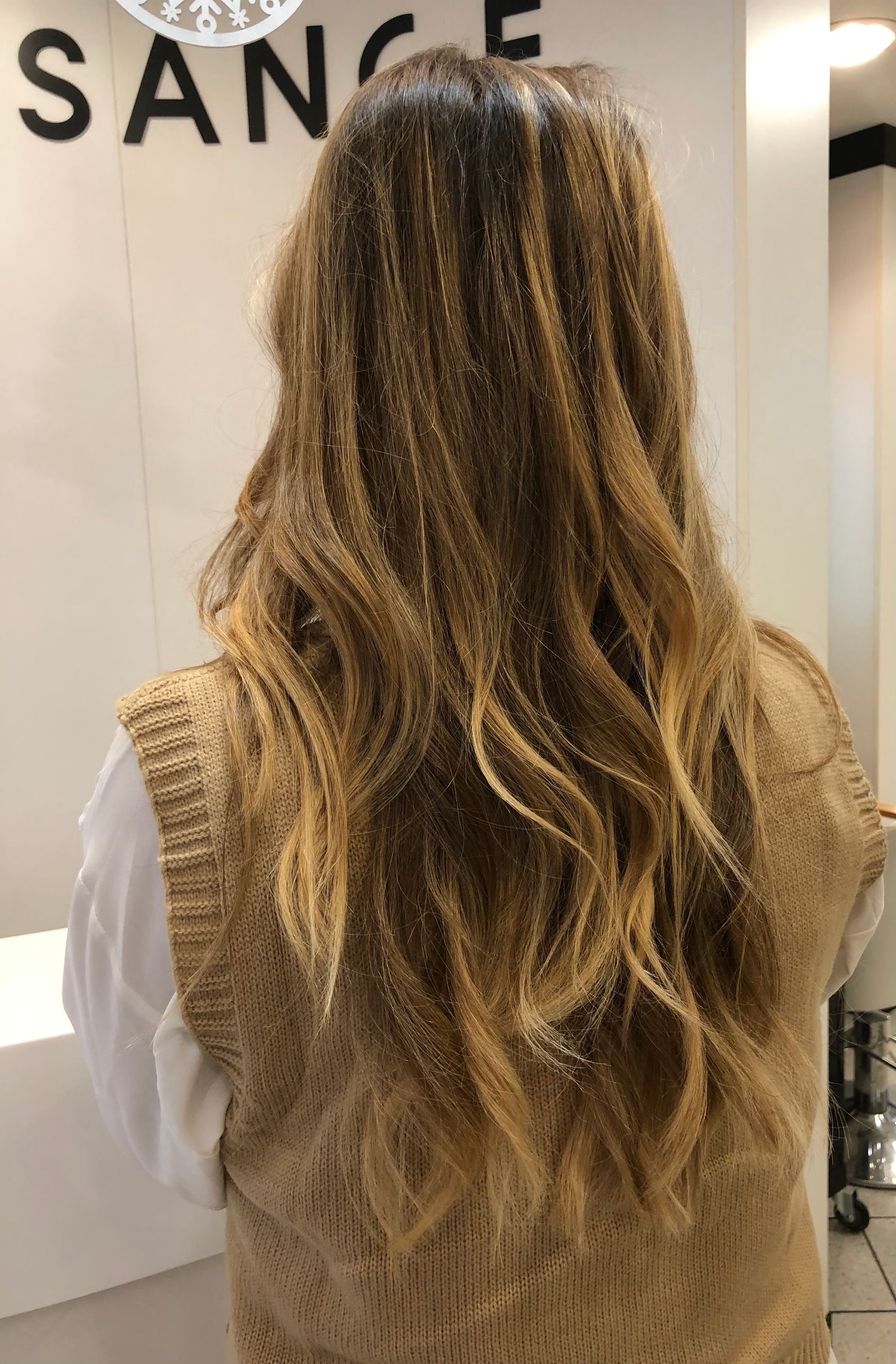 Foto 24 di DESSANGE - Coiffeur Compiègne