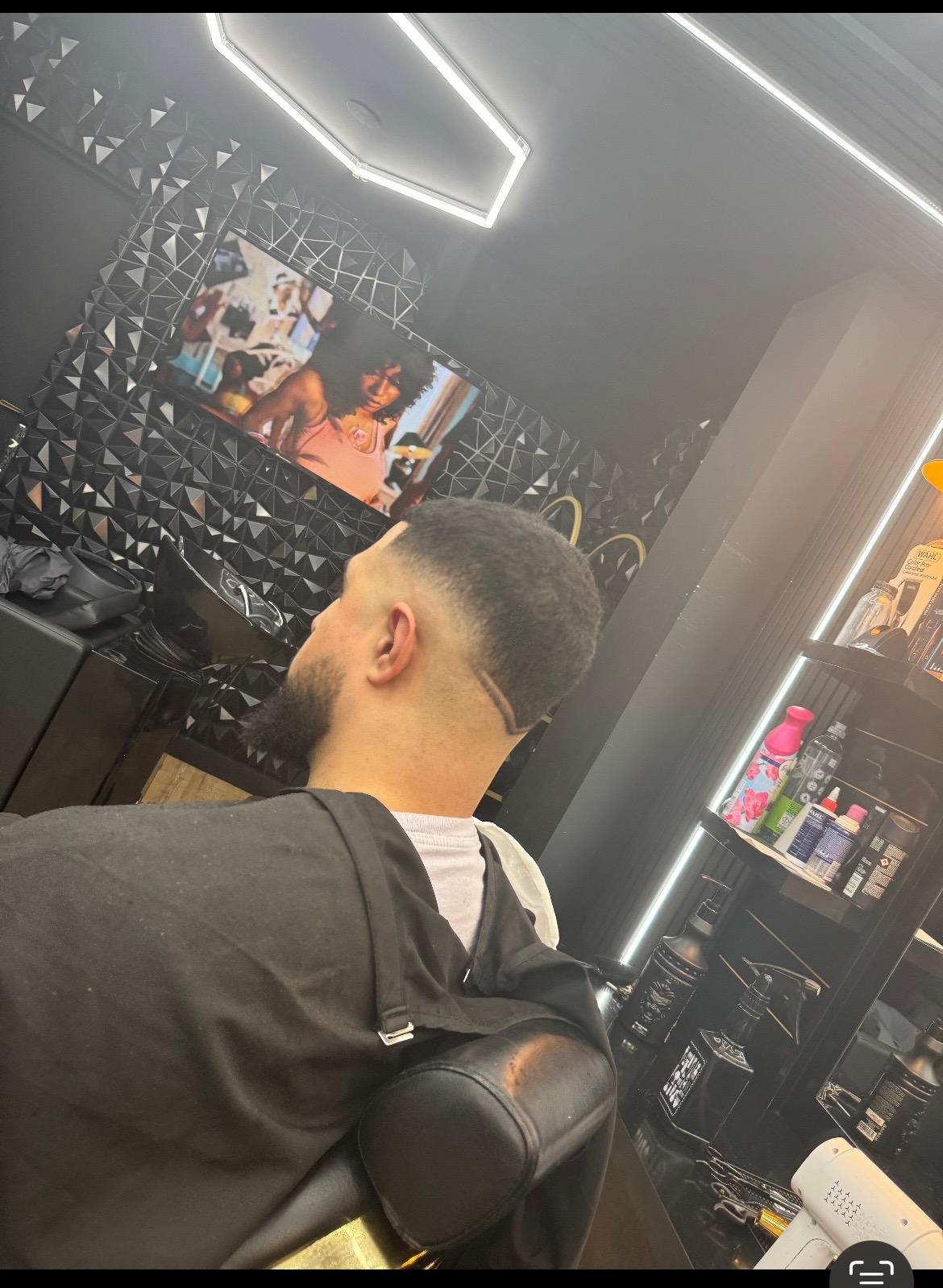 Foto 41 di Mara Barber