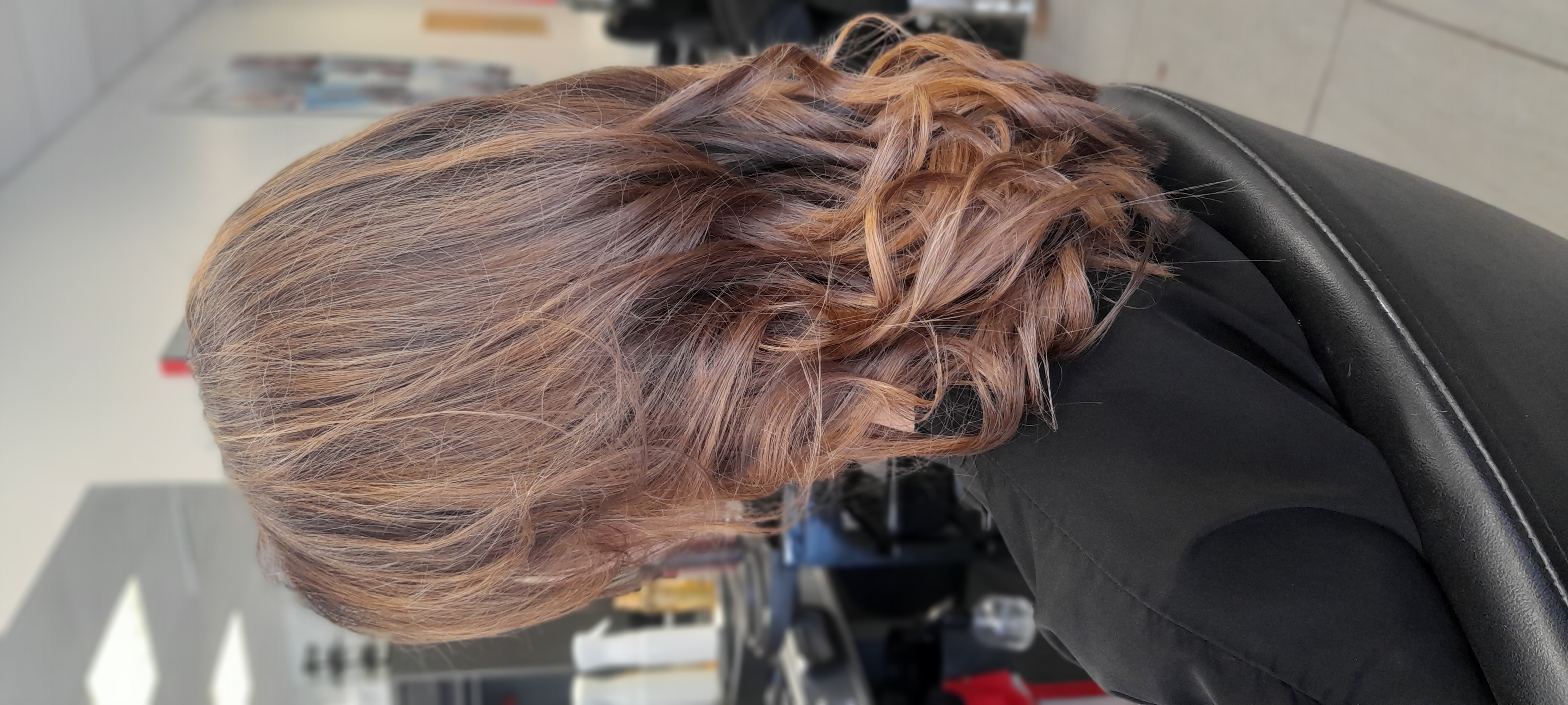Foto 332 di SWAGG COIFFURE