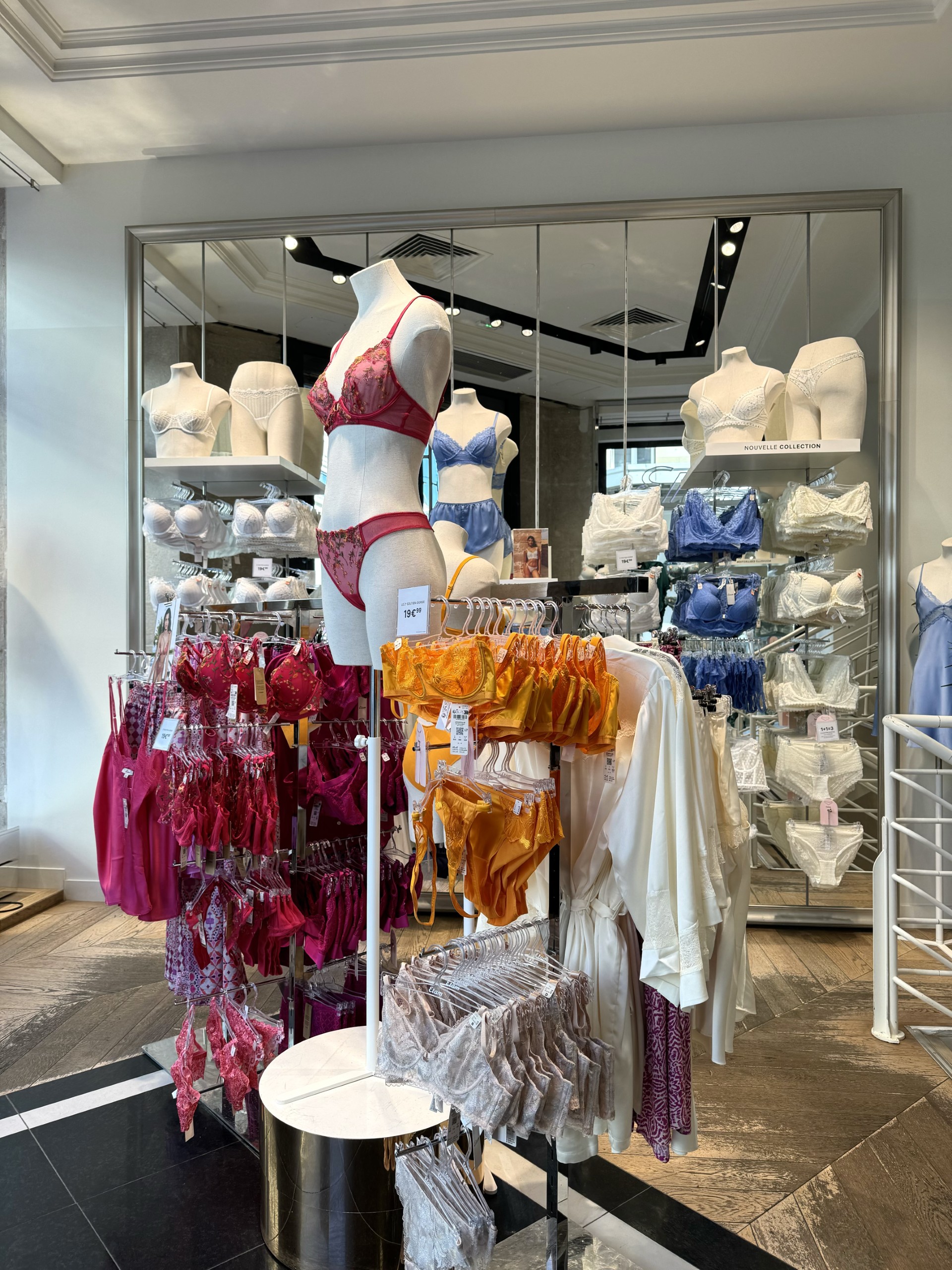 Foto 8 di Etam Lingerie