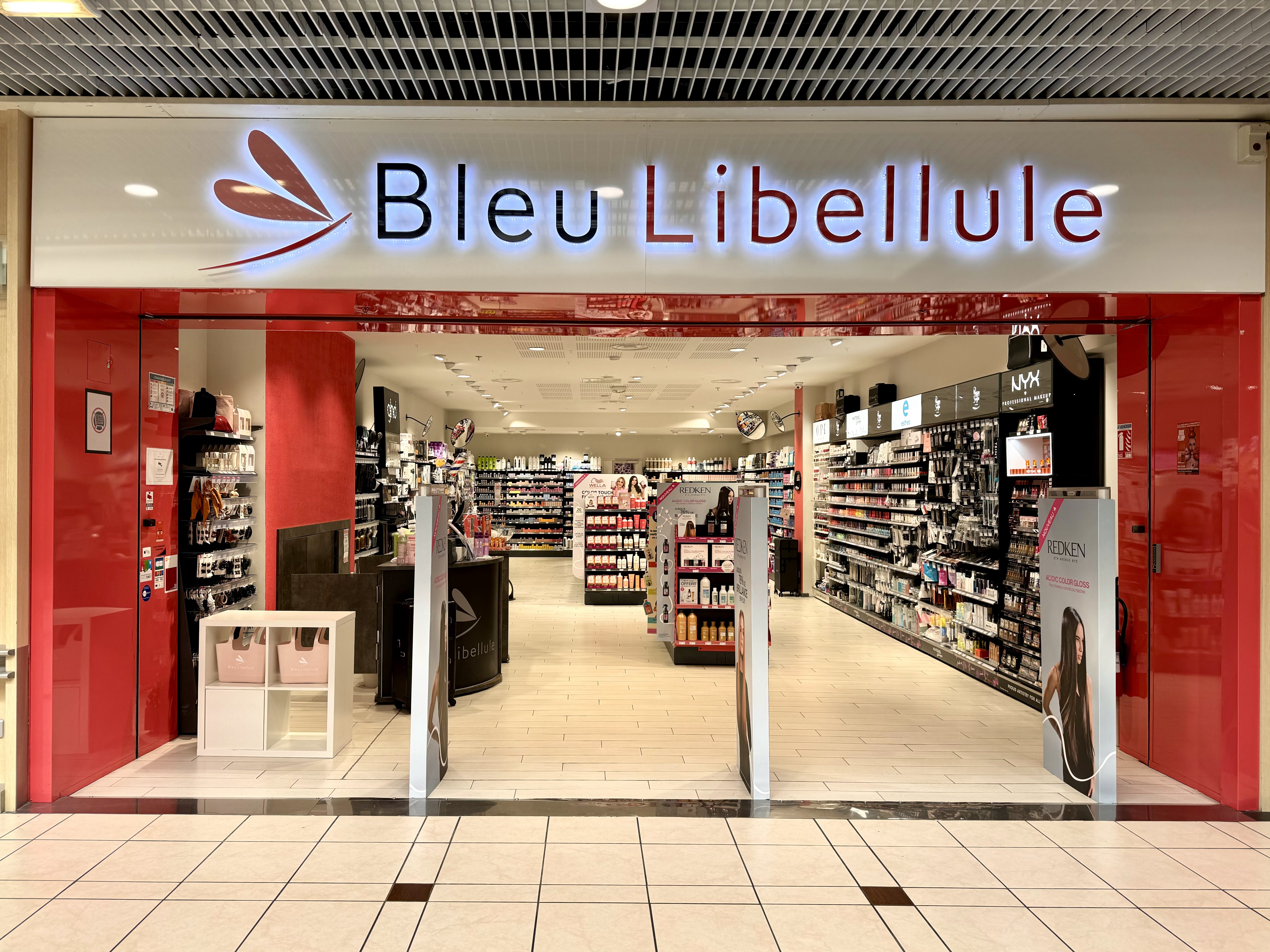 Foto 21 di Bleu Libellule Roques