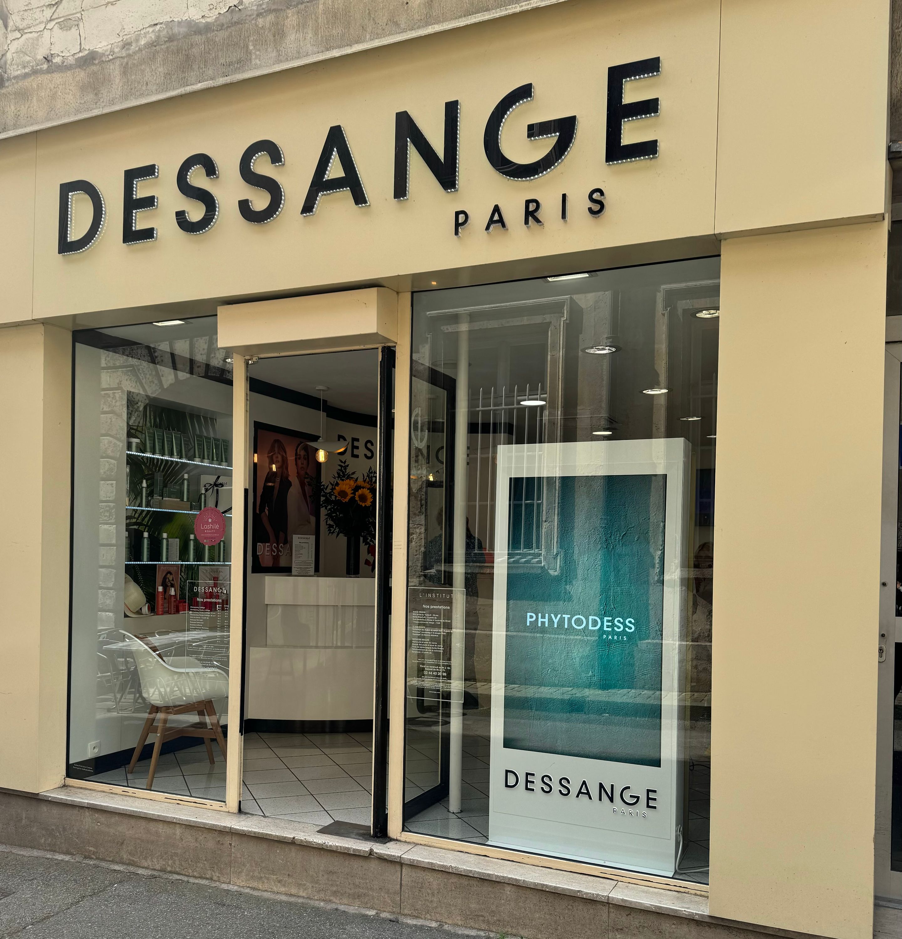 Foto 102 di DESSANGE - Coiffeur Compiègne