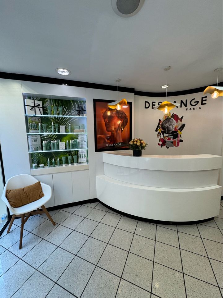 Foto 39 di DESSANGE - Coiffeur Compiègne