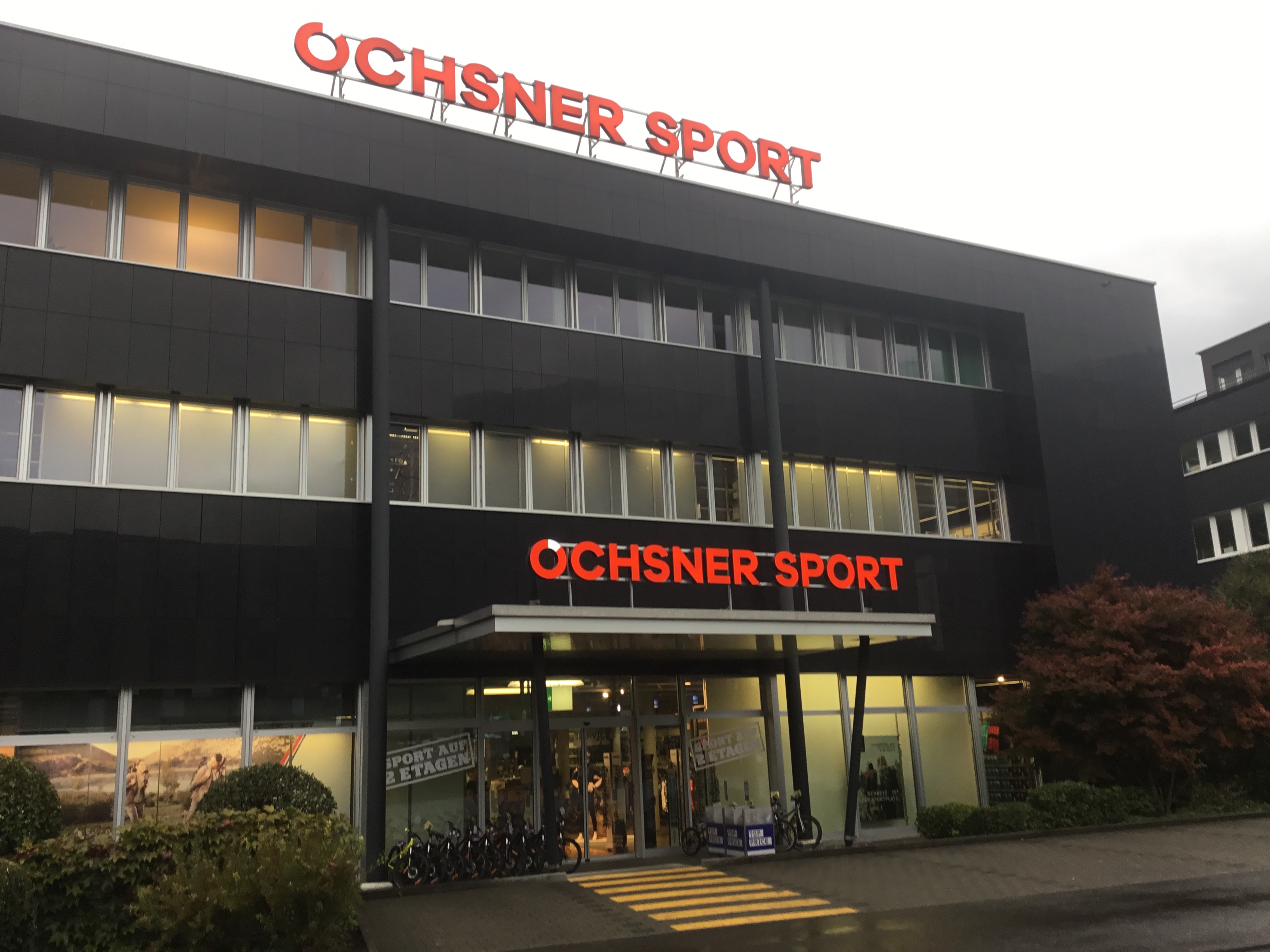 Deine Ochsner Sport Filiale in Stans