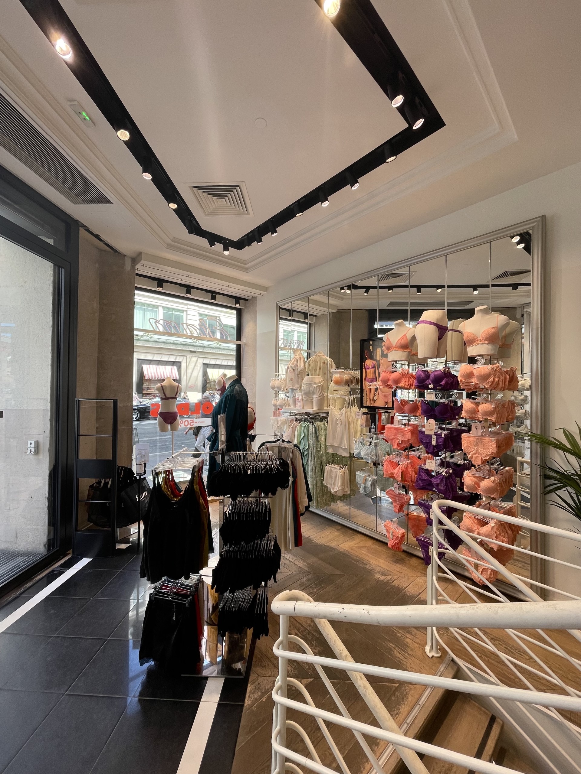 Foto 43 di Etam Lingerie