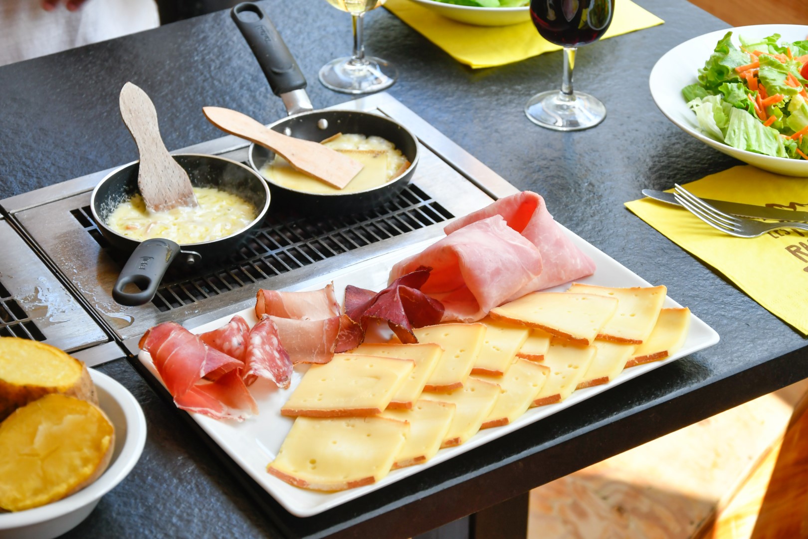 Les Fondus de la Raclette Paris 11° Parmentier