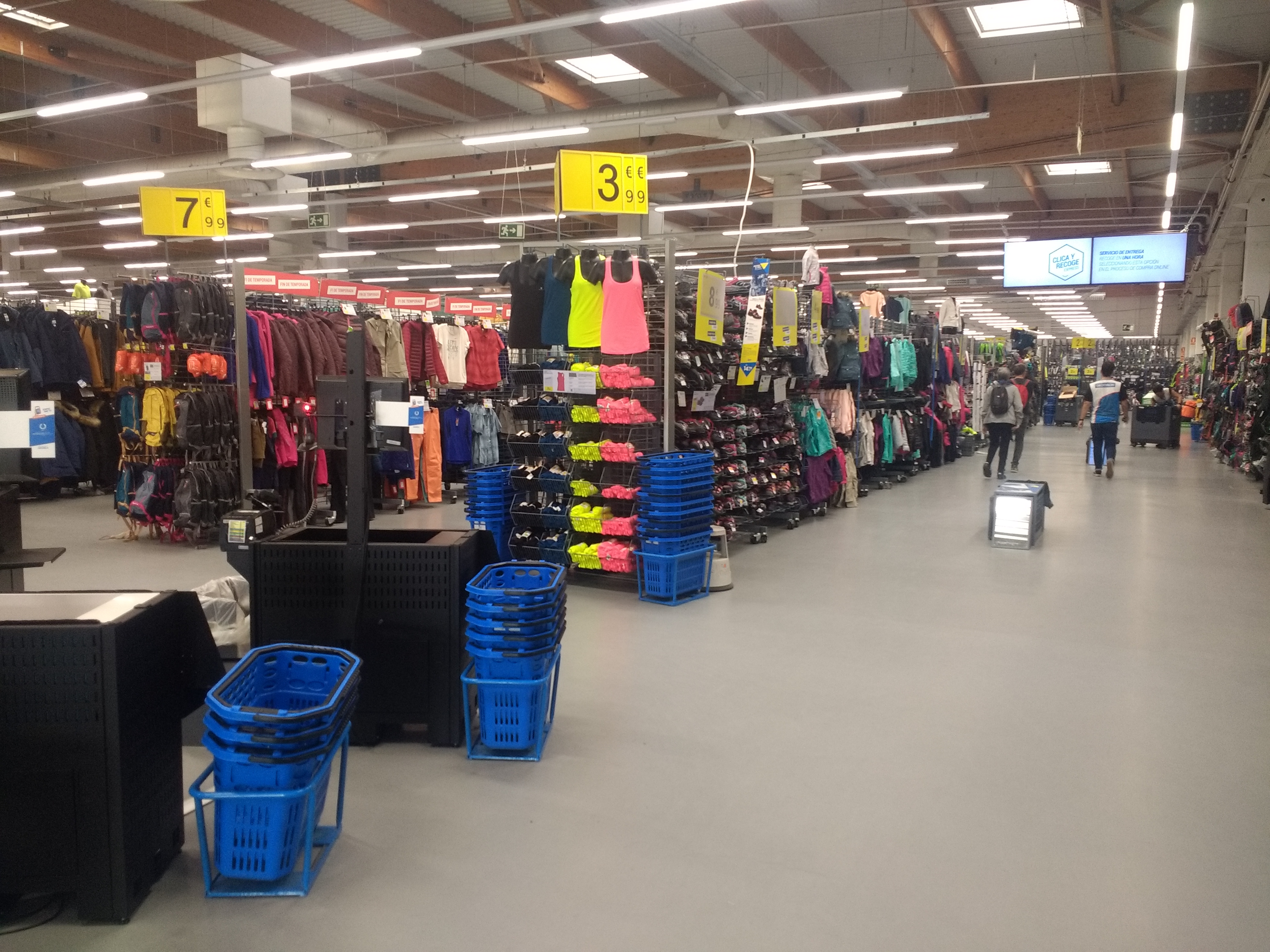 Foto 3 di DECATHLON Mataró
