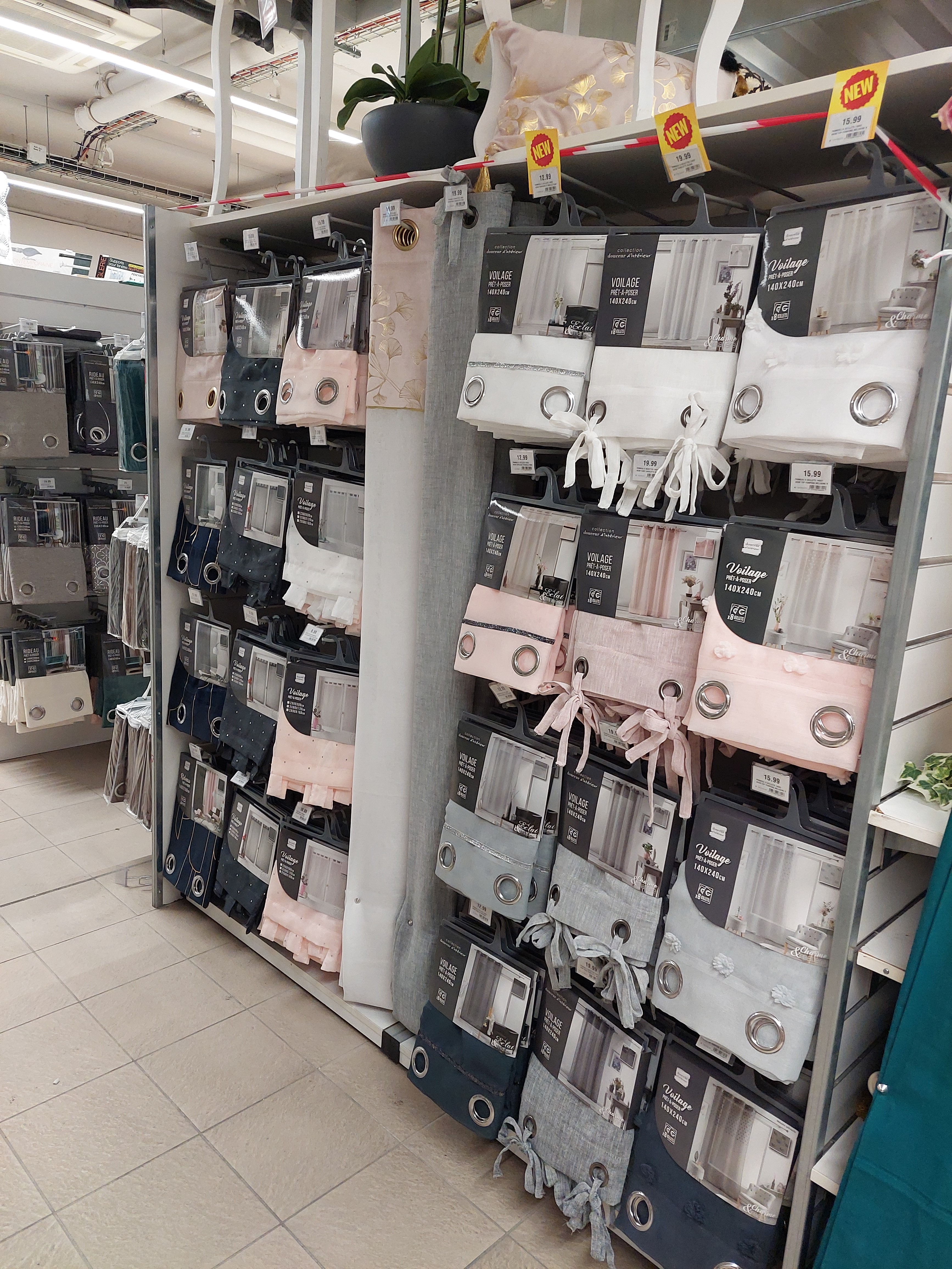 Foto 50 di Maxi Bazar