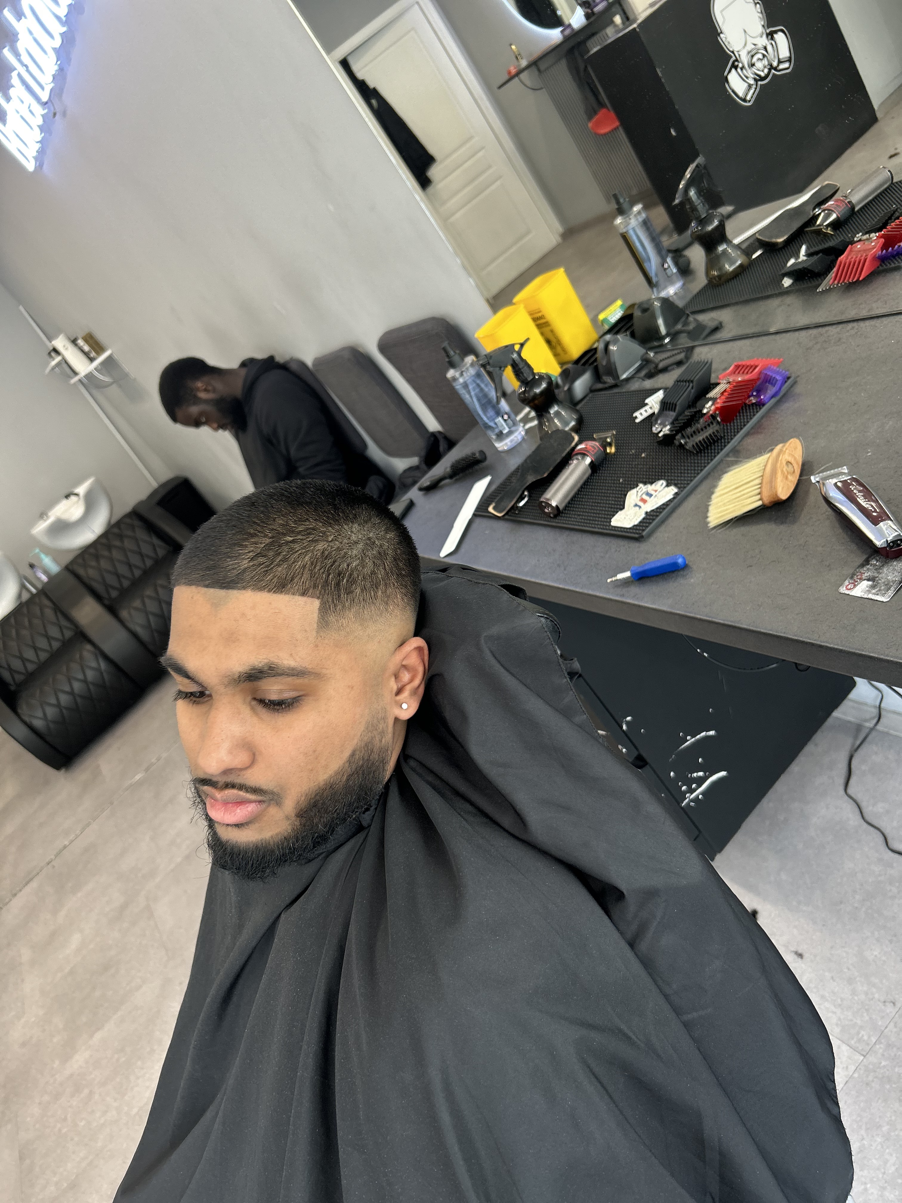 Foto 4 di Barber laboratory