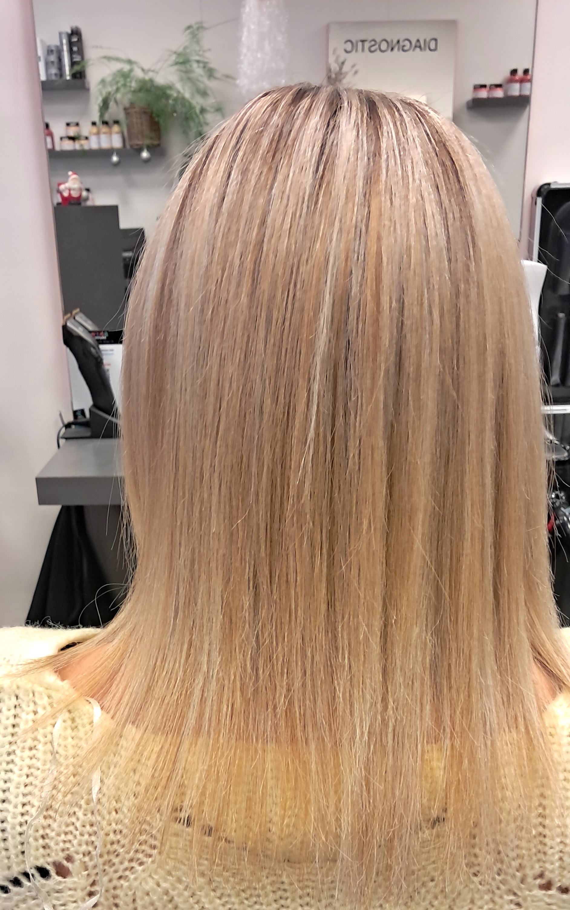 Foto 454 di SWAGG COIFFURE