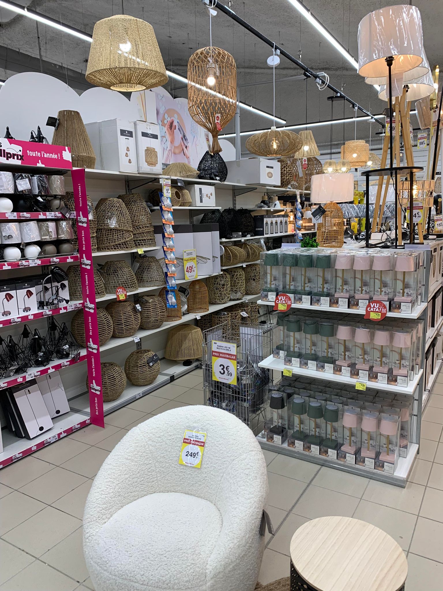 Foto 23 di Maxi Bazar