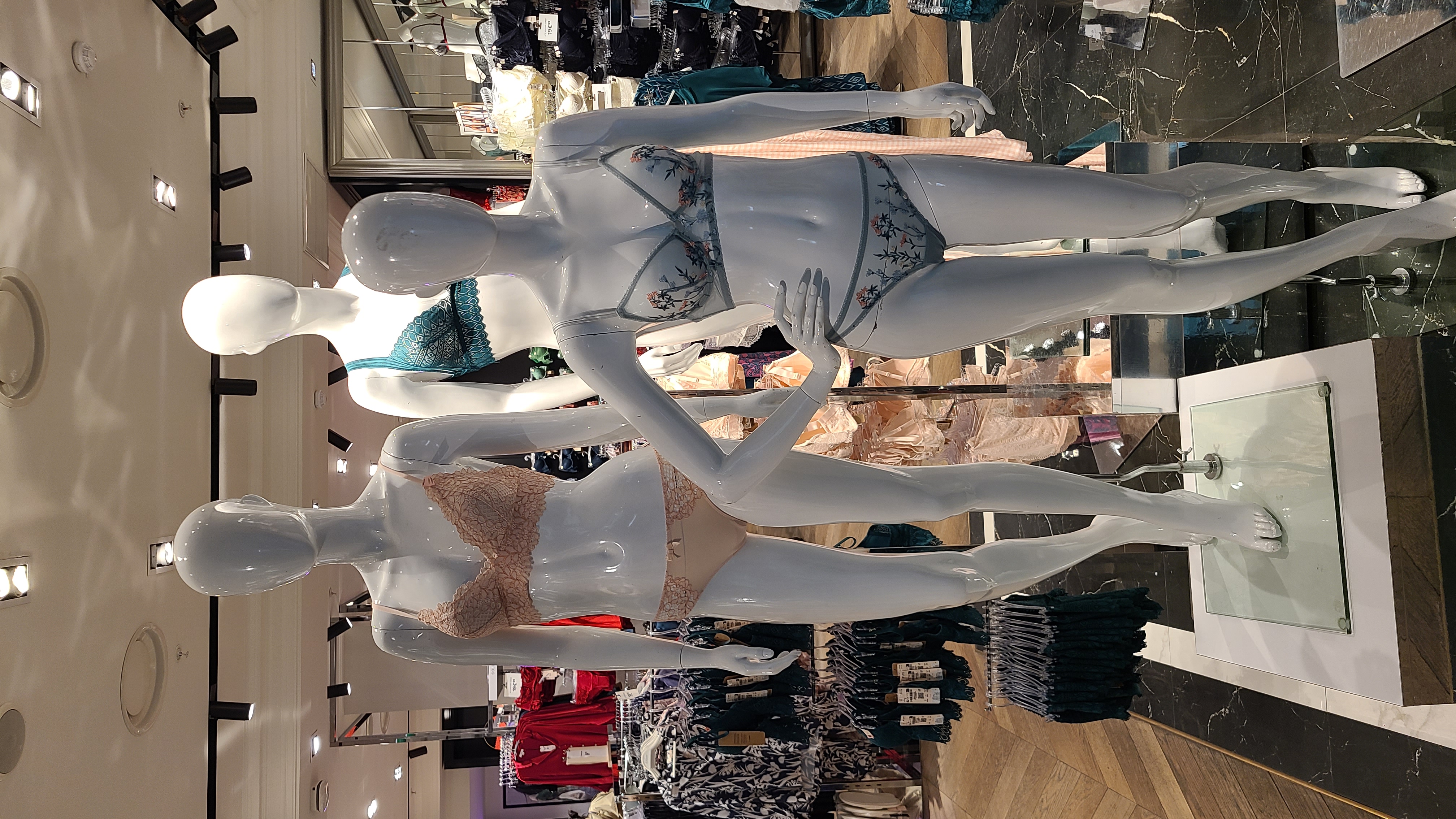 Foto 37 di Etam Lingerie